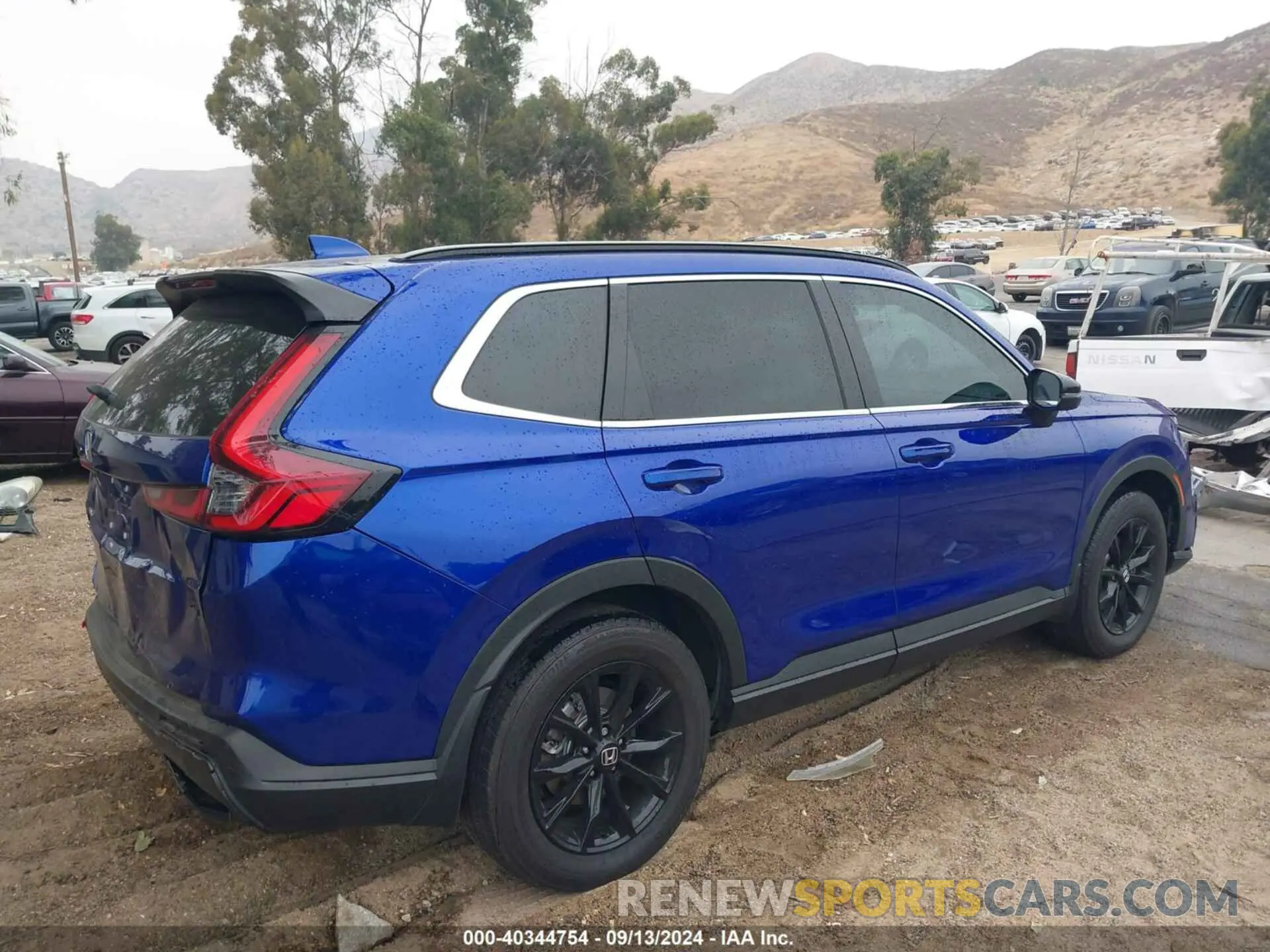 4 Photograph of a damaged car 7FARS6H53RE033596 HONDA CR-V 2024