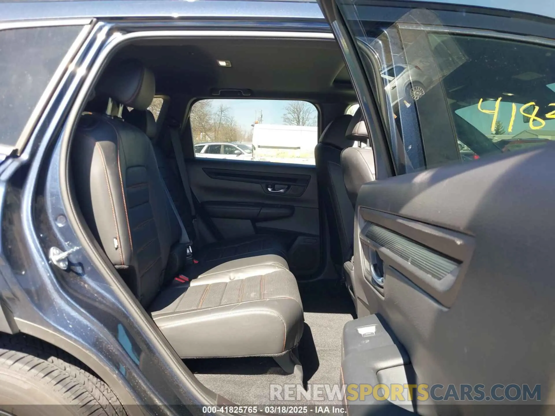 8 Photograph of a damaged car 7FARS6H87RE064666 HONDA CR-V 2024