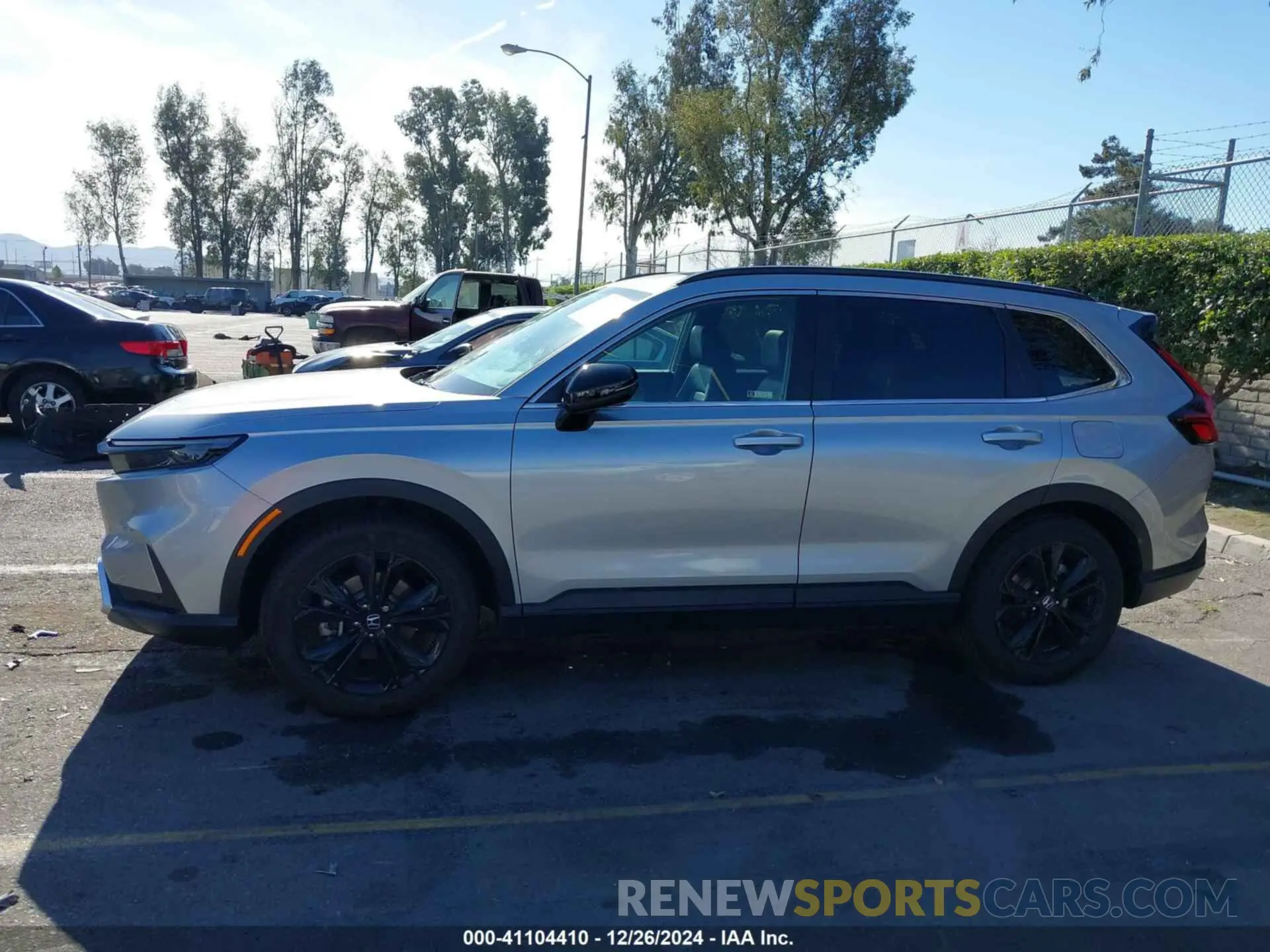 13 Photograph of a damaged car 7FARS6H99RE054696 HONDA CR-V 2024