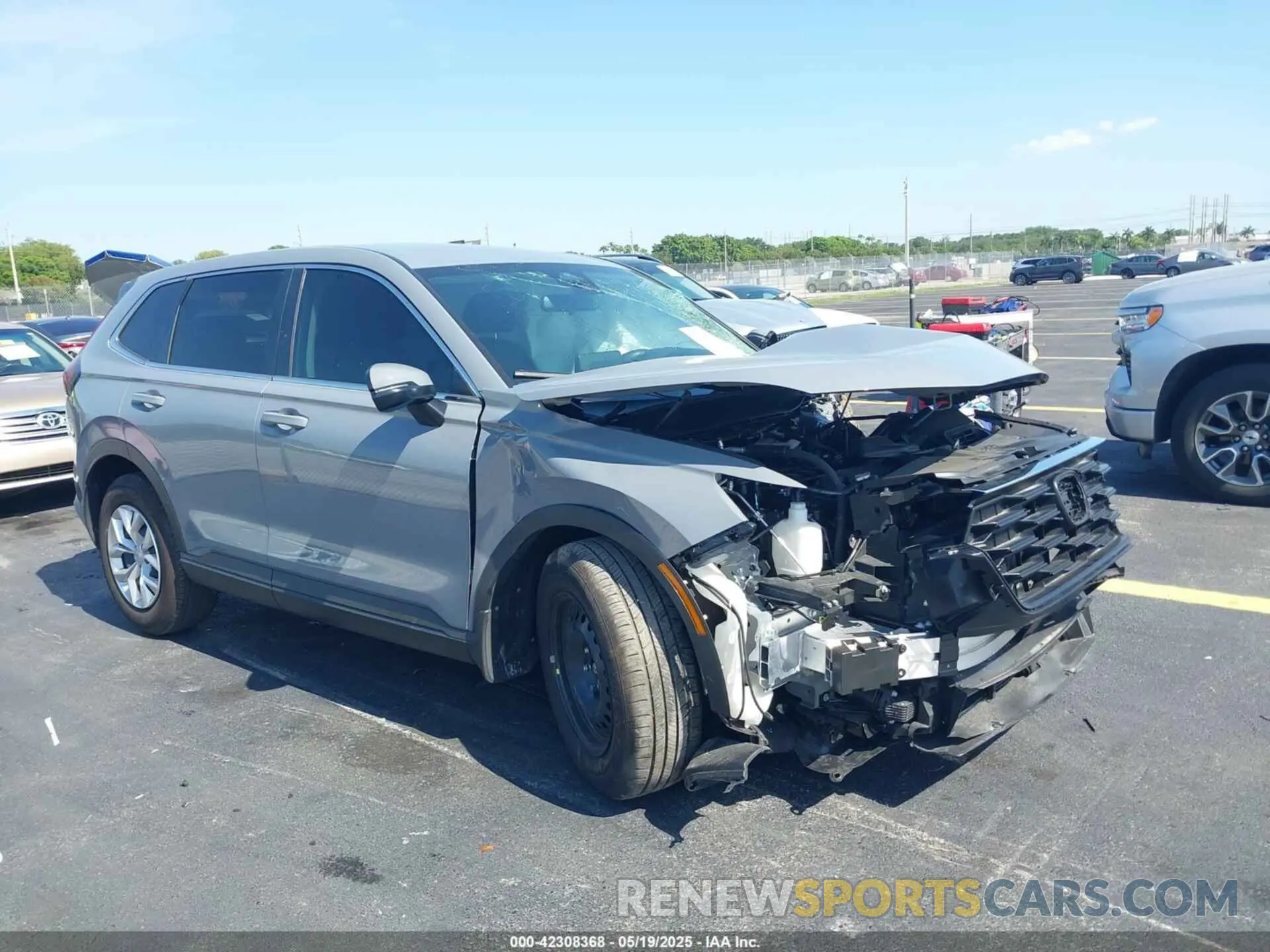 1 Photograph of a damaged car 2HKRS3H21SH330163 HONDA CR-V 2025