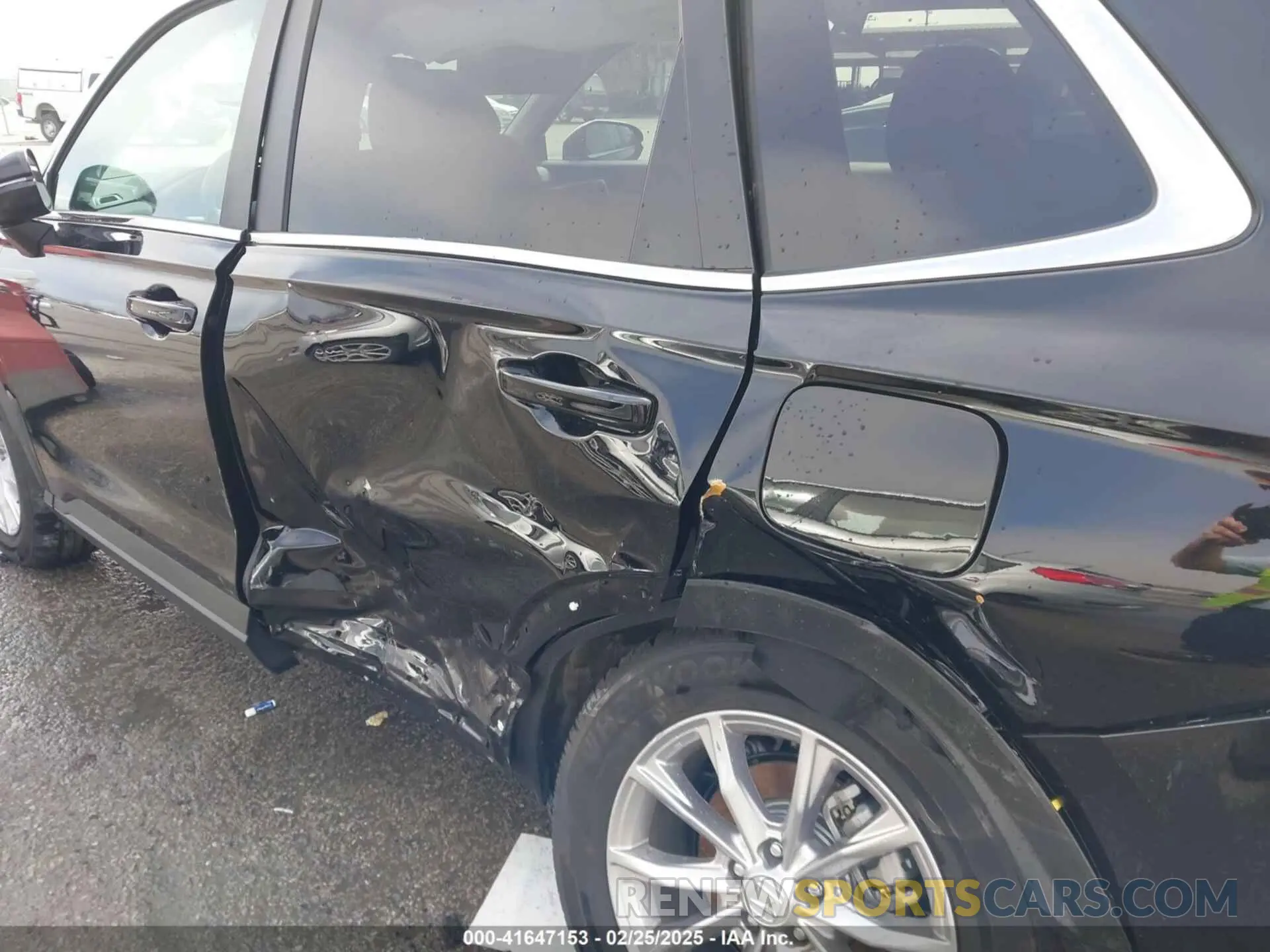 6 Photograph of a damaged car 2HKRS3H42SH309016 HONDA CR-V 2025