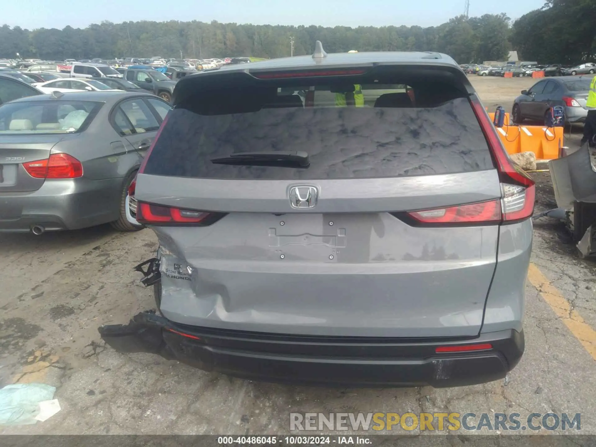 16 Photograph of a damaged car 2HKRS3H44SH305002 HONDA CR-V 2025