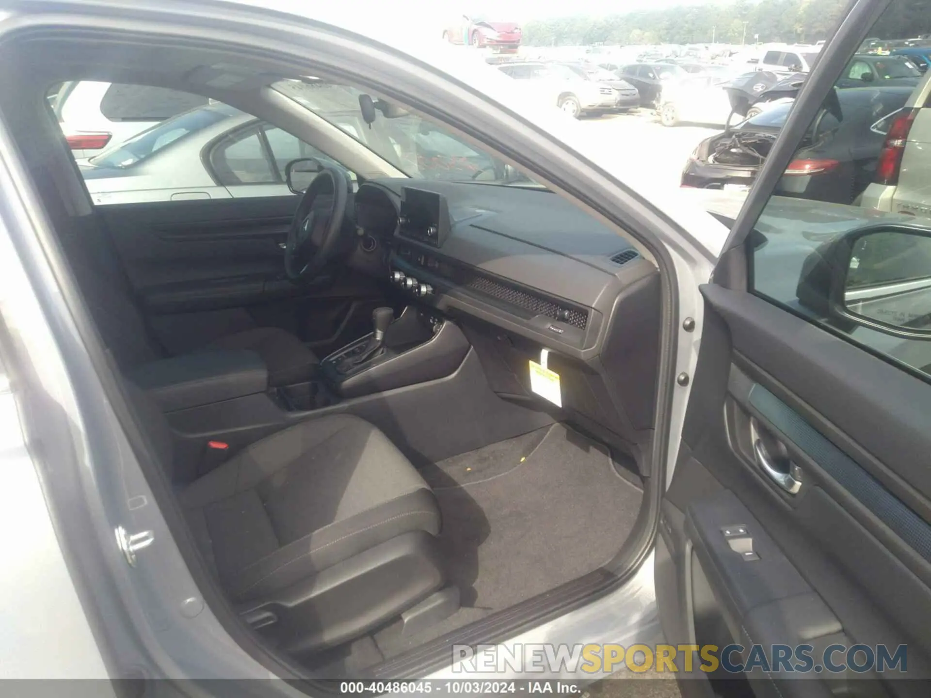 5 Photograph of a damaged car 2HKRS3H44SH305002 HONDA CR-V 2025