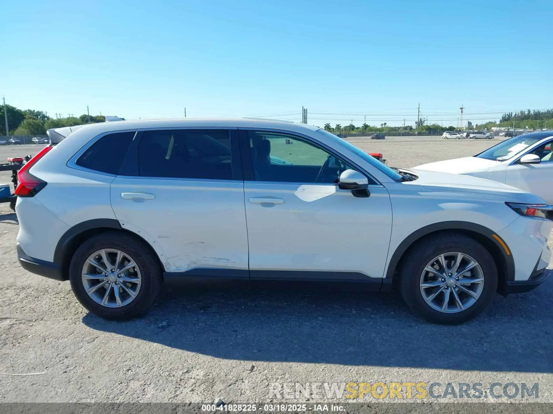 13 Фотография поврежденного автомобиля 2HKRS3H44SH311317 HONDA CR-V 2025