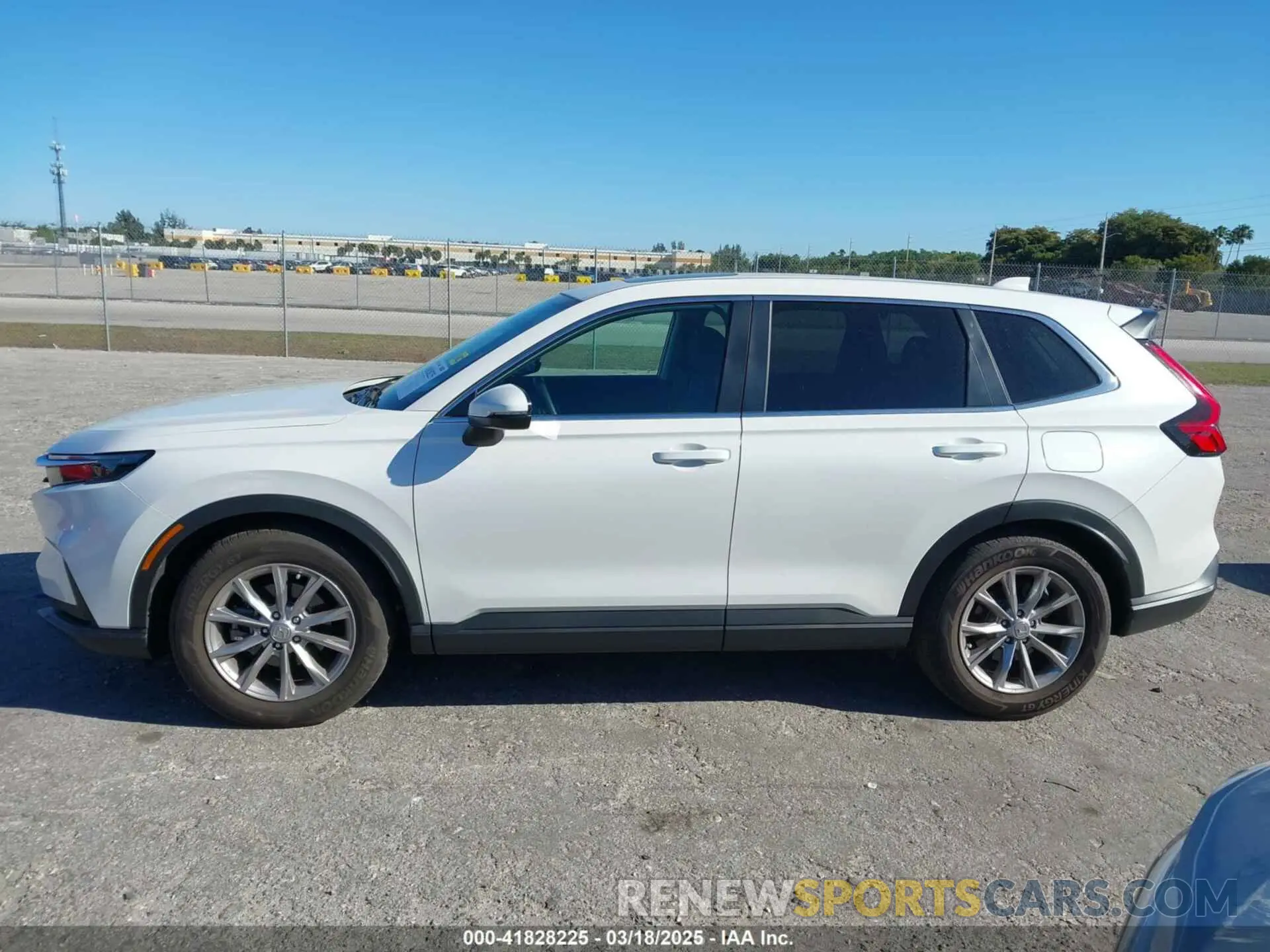 14 Фотография поврежденного автомобиля 2HKRS3H44SH311317 HONDA CR-V 2025