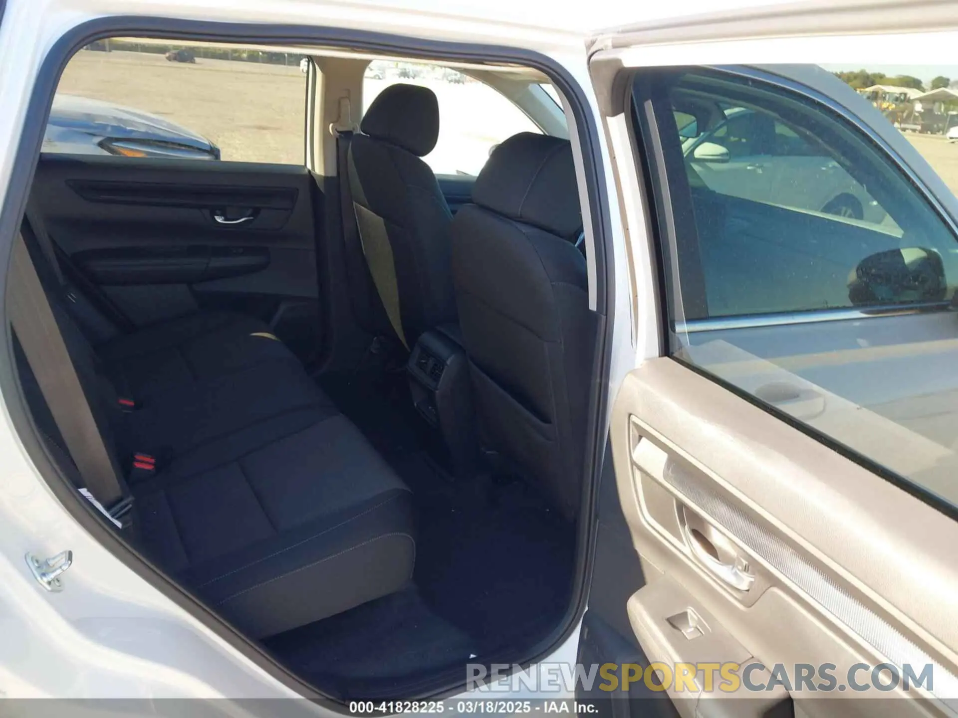 8 Фотография поврежденного автомобиля 2HKRS3H44SH311317 HONDA CR-V 2025