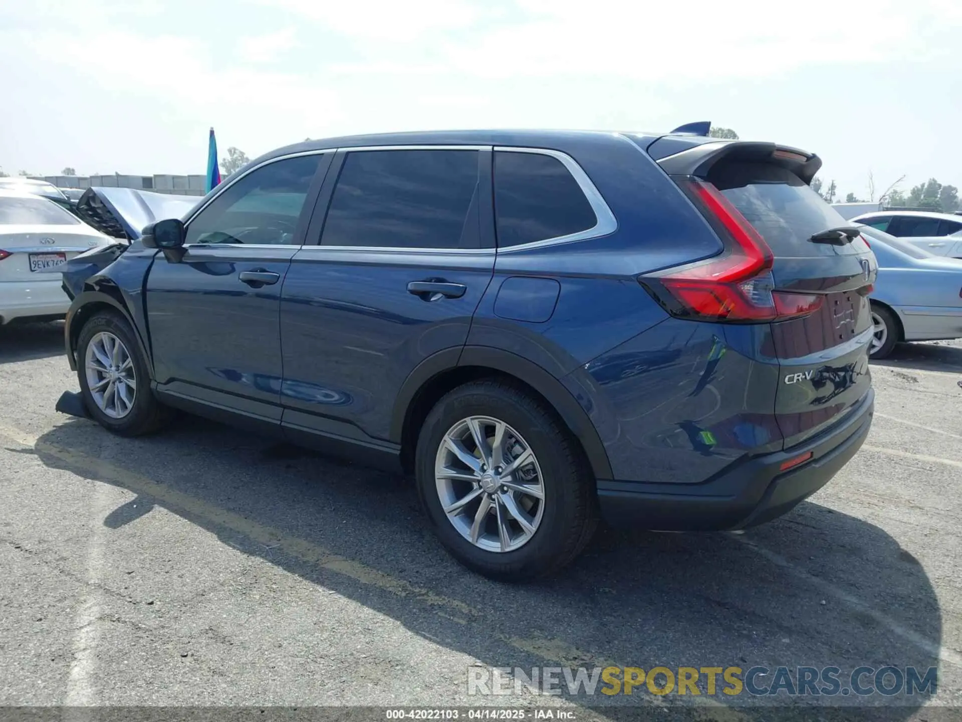 3 Фотография поврежденного автомобиля 2HKRS3H46SH333075 HONDA CR-V 2025