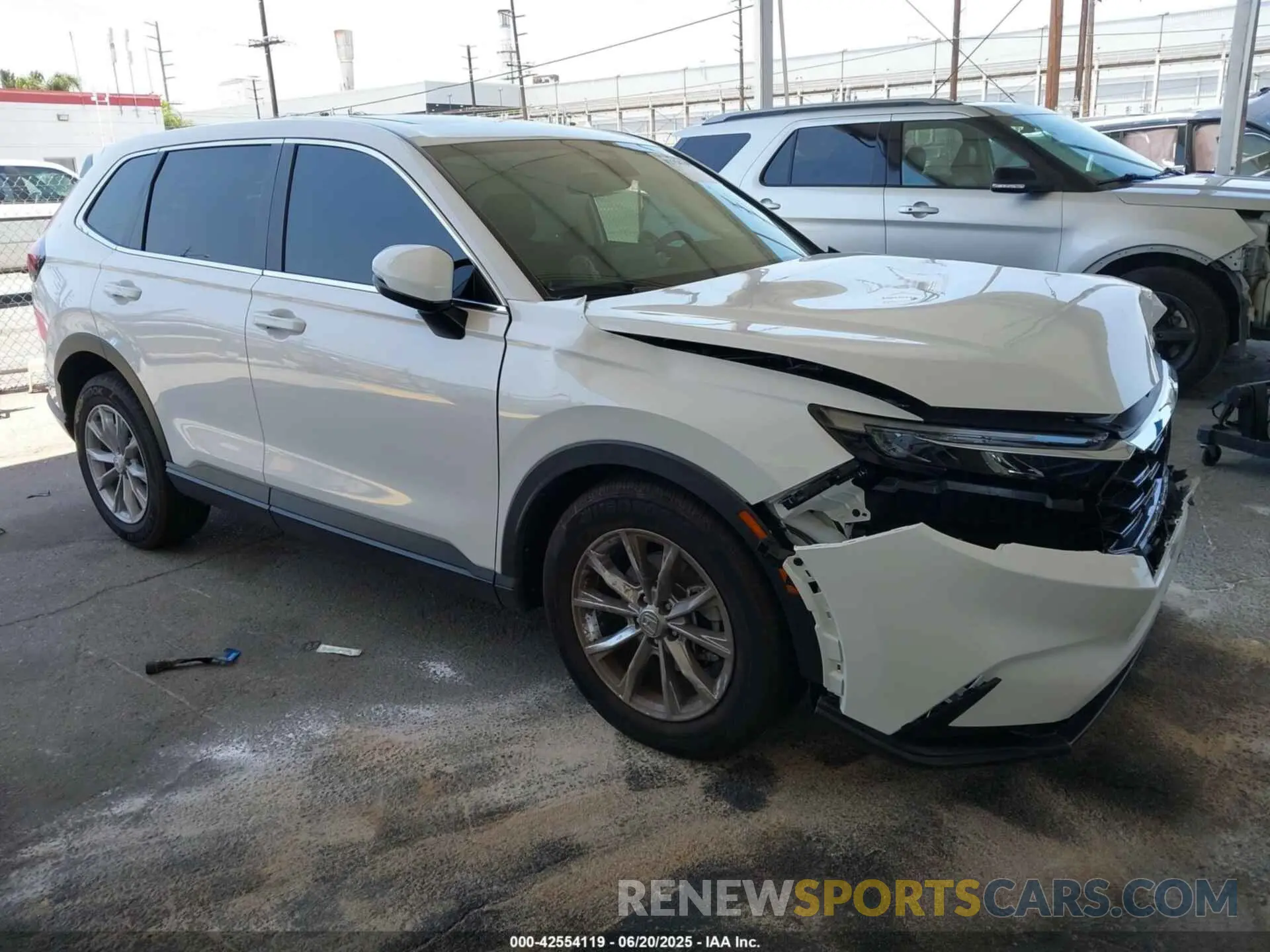 1 Photograph of a damaged car 2HKRS3H47SH327611 HONDA CR-V 2025