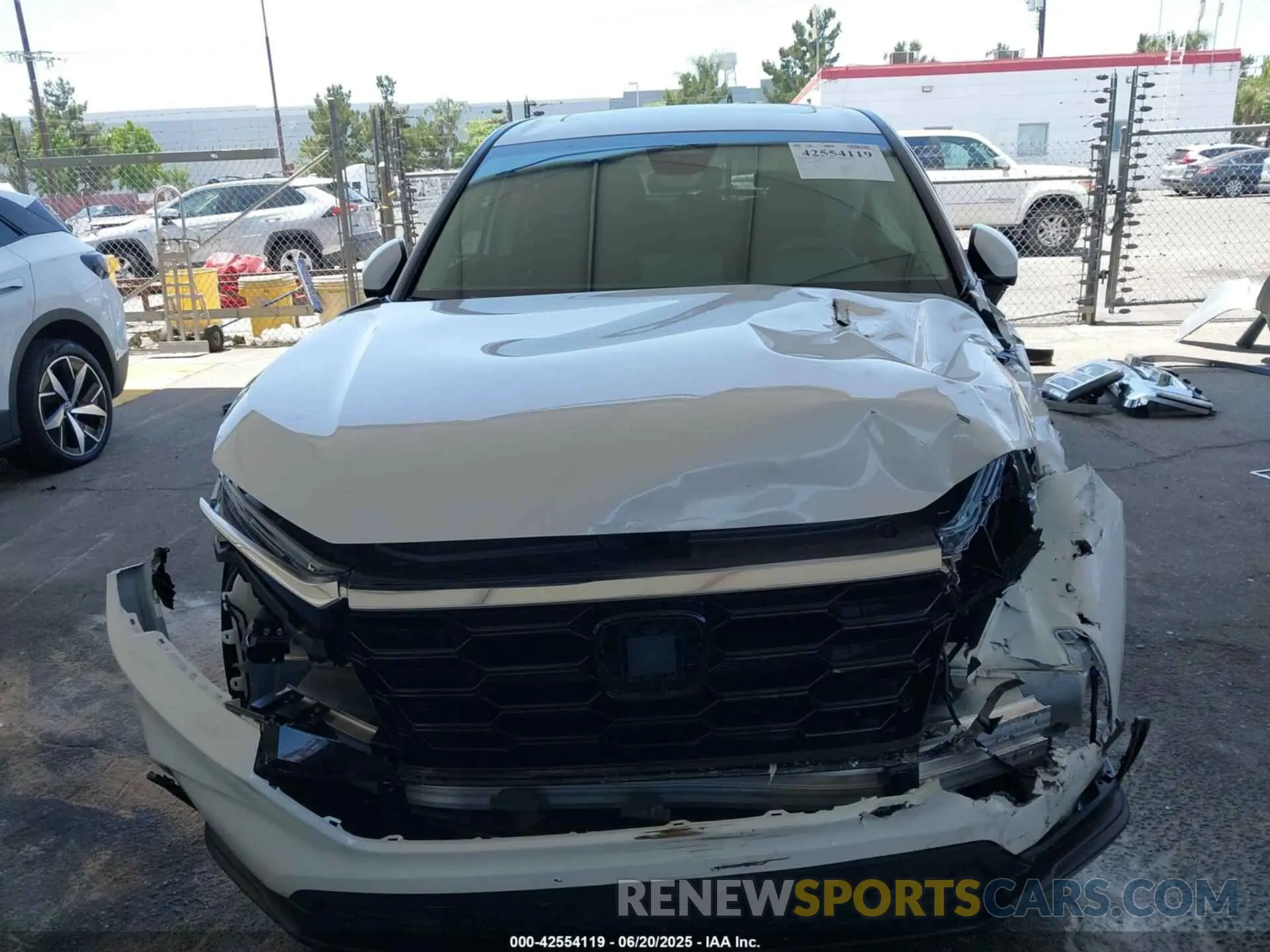 13 Photograph of a damaged car 2HKRS3H47SH327611 HONDA CR-V 2025