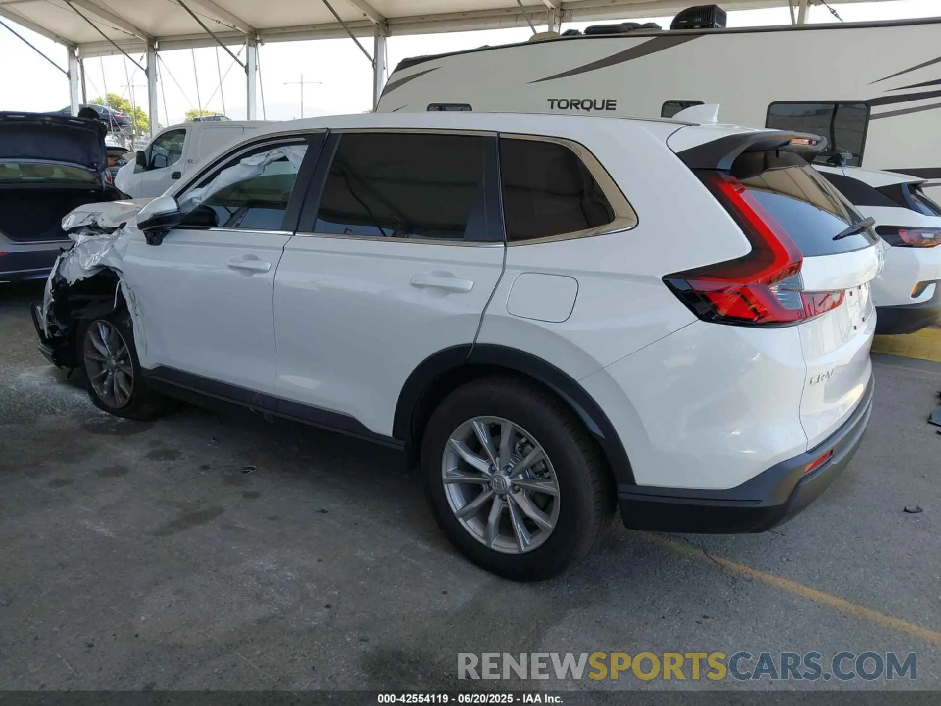 3 Photograph of a damaged car 2HKRS3H47SH327611 HONDA CR-V 2025