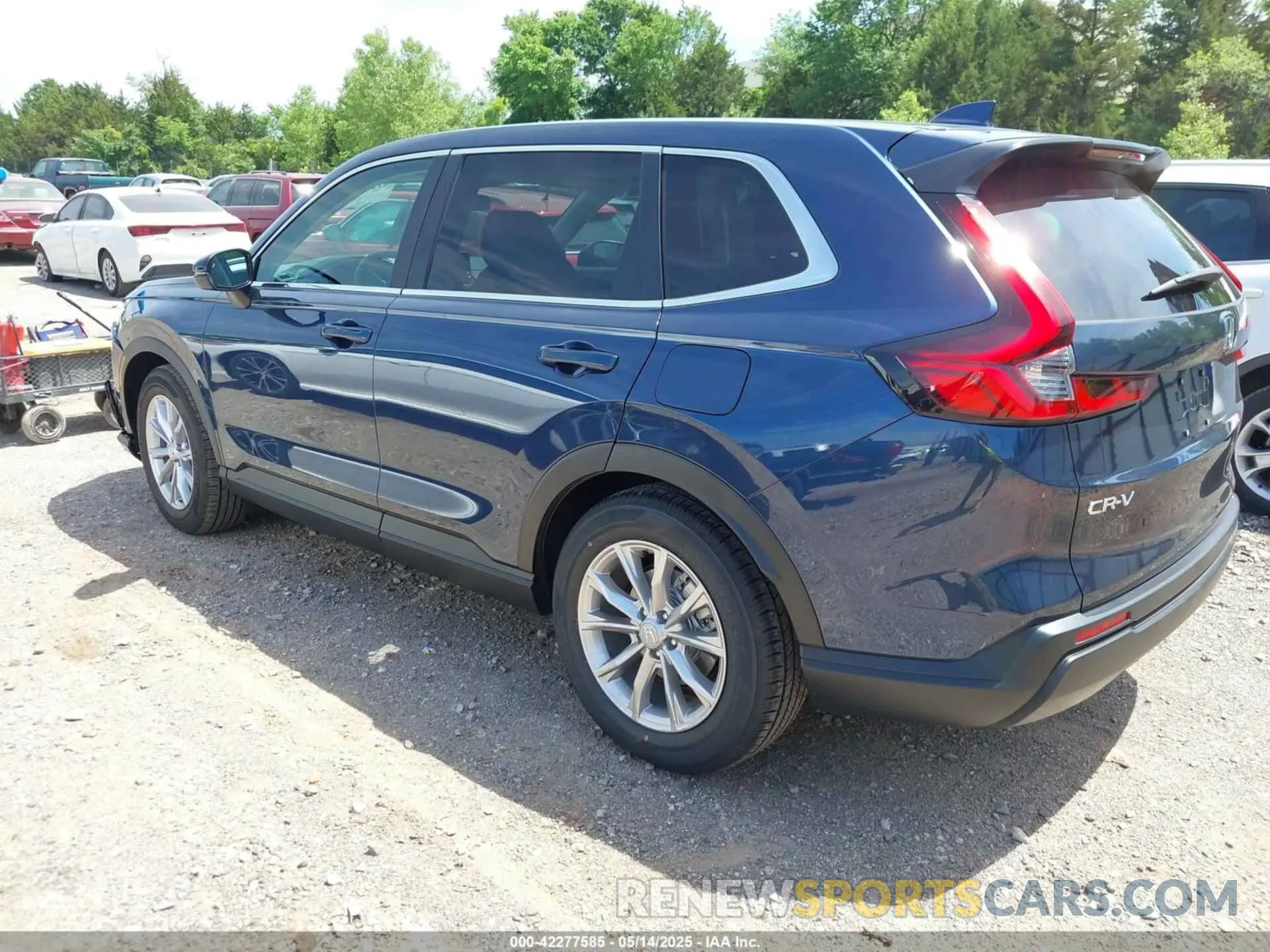 3 Photograph of a damaged car 2HKRS3H48SH301325 HONDA CR-V 2025