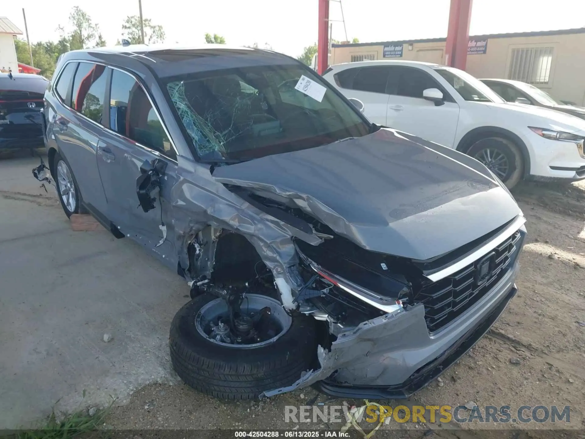 1 Photograph of a damaged car 2HKRS3H71SH331342 HONDA CR-V 2025