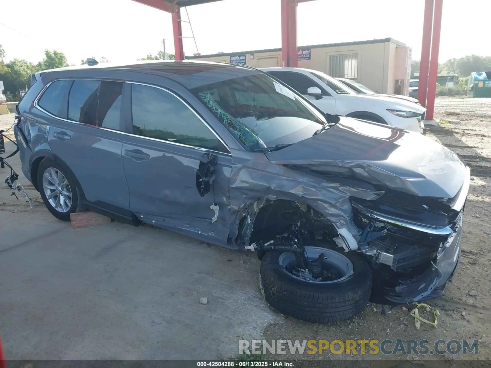 13 Photograph of a damaged car 2HKRS3H71SH331342 HONDA CR-V 2025