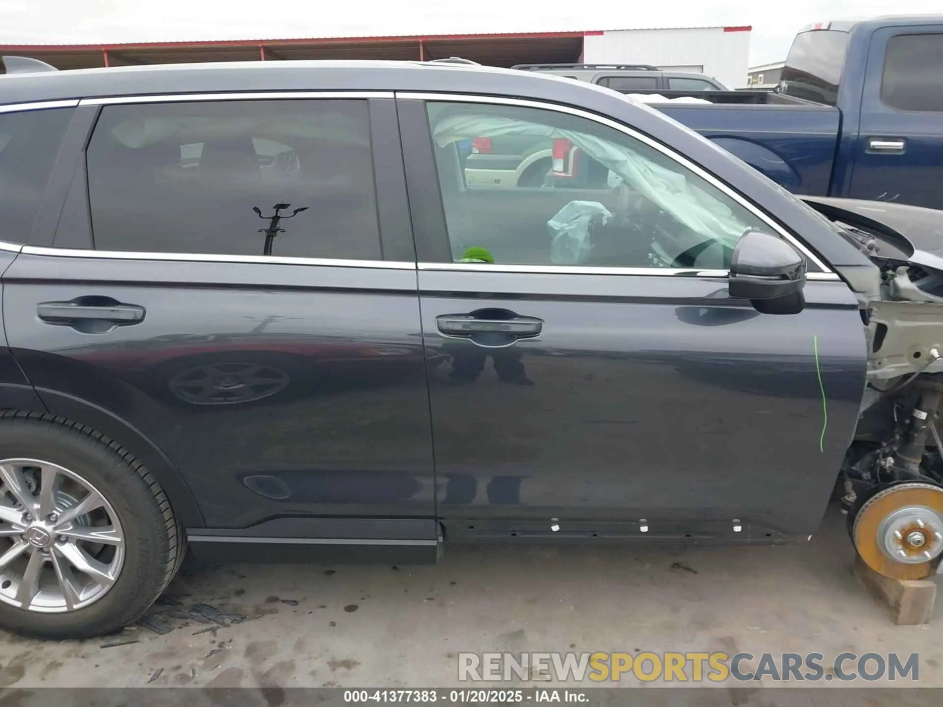 14 Photograph of a damaged car 2HKRS3H72SH306319 HONDA CR-V 2025