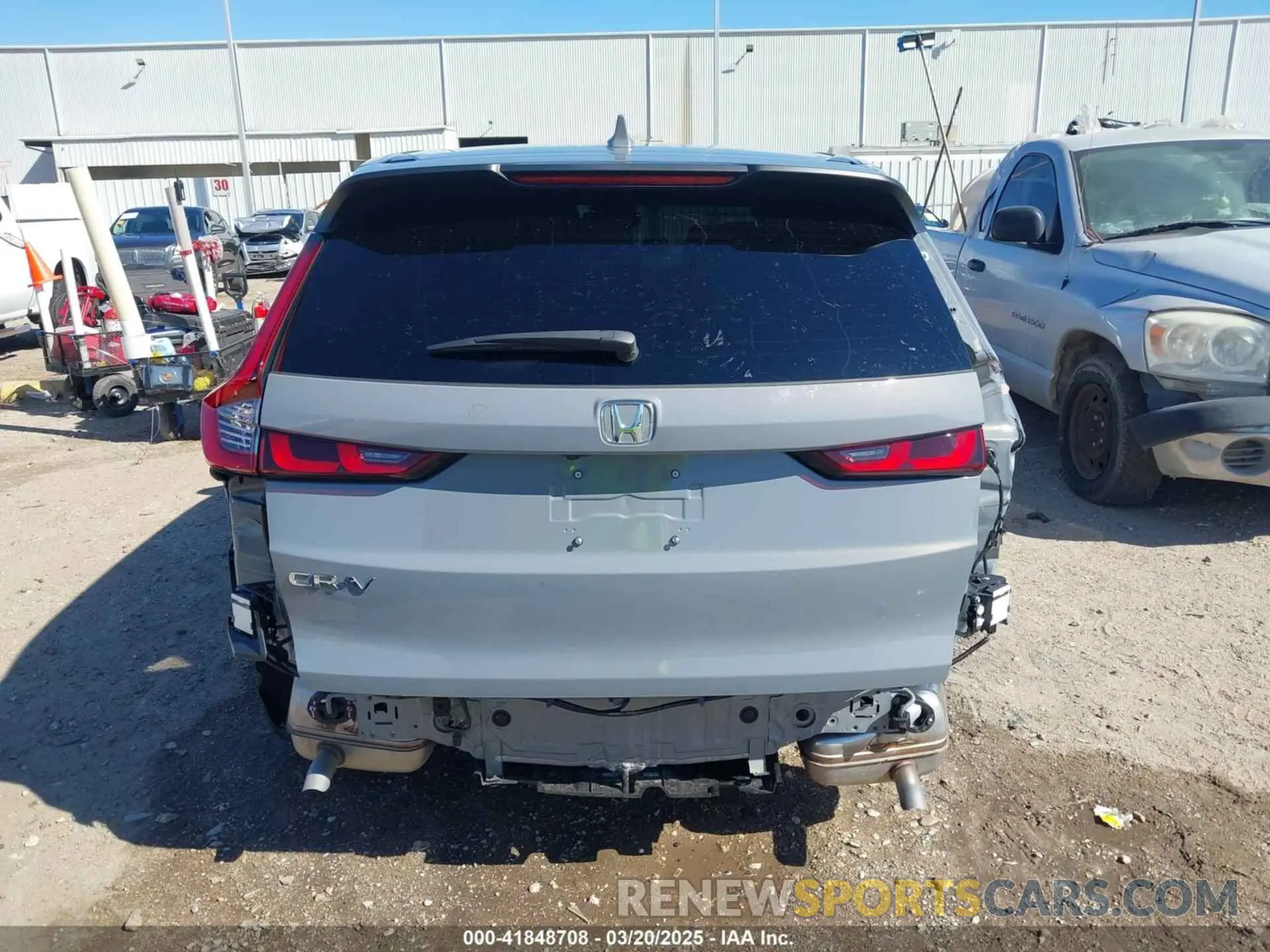 17 Photograph of a damaged car 2HKRS3H74SH322960 HONDA CR-V 2025