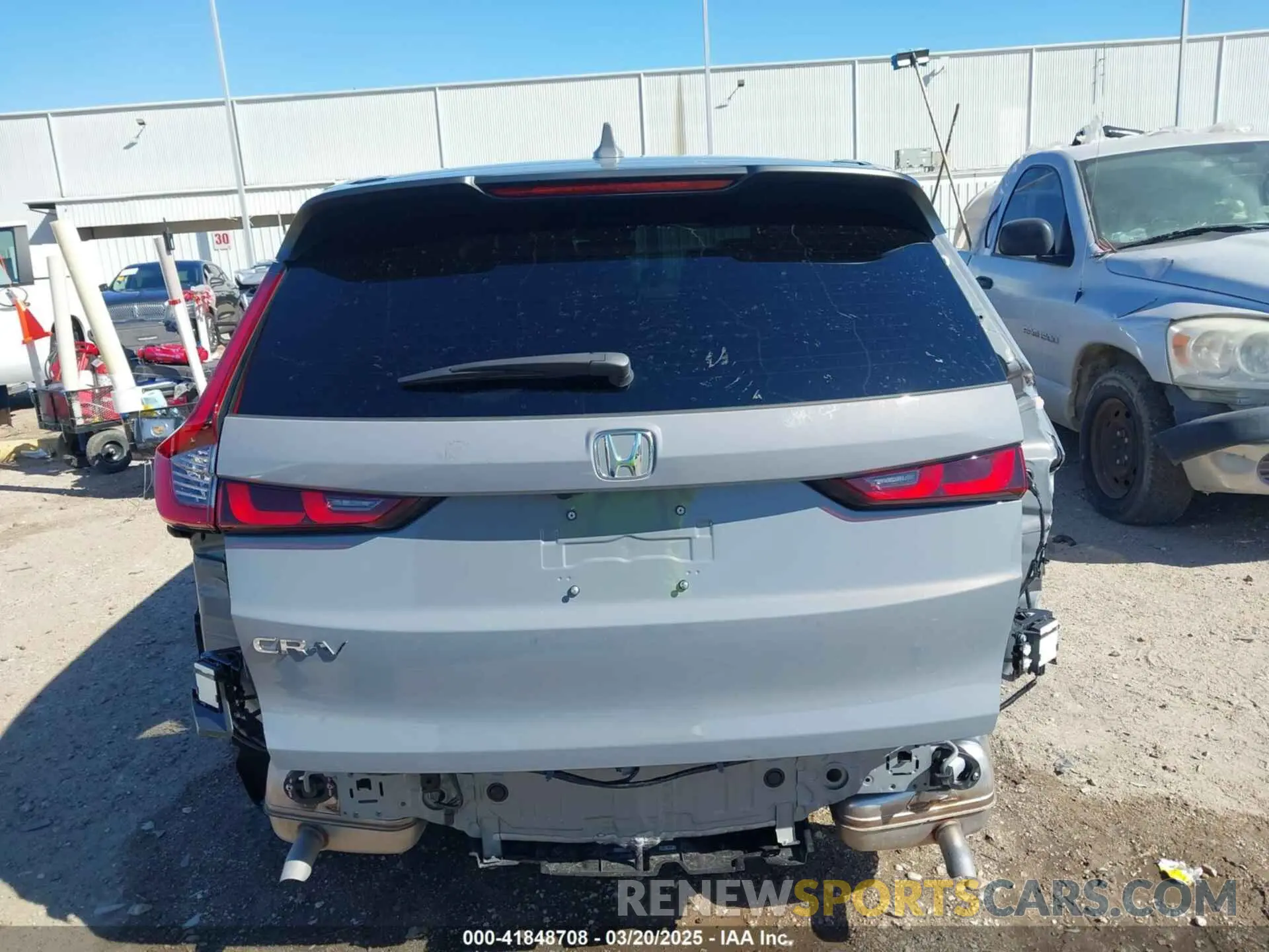 20 Photograph of a damaged car 2HKRS3H74SH322960 HONDA CR-V 2025
