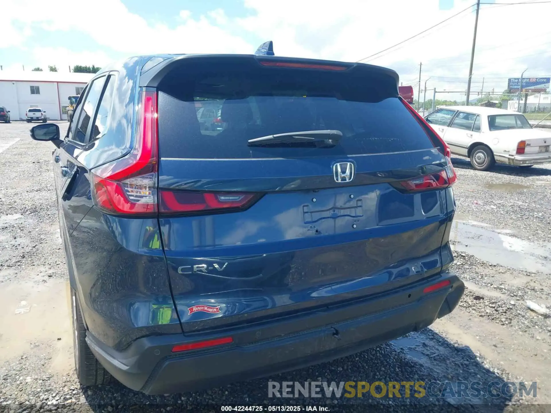 16 Photograph of a damaged car 2HKRS3H76SH321857 HONDA CR-V 2025