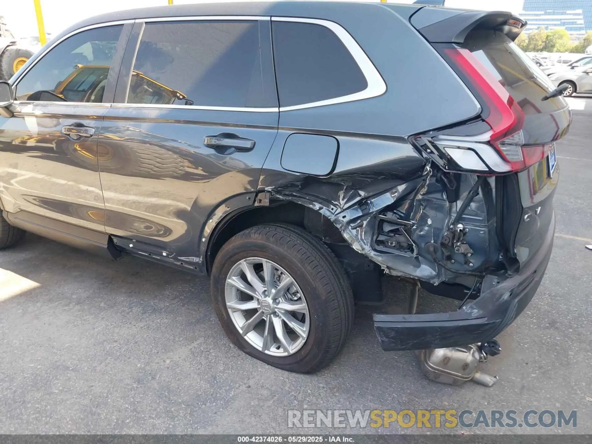6 Photograph of a damaged car 2HKRS3H79SH315535 HONDA CR-V 2025