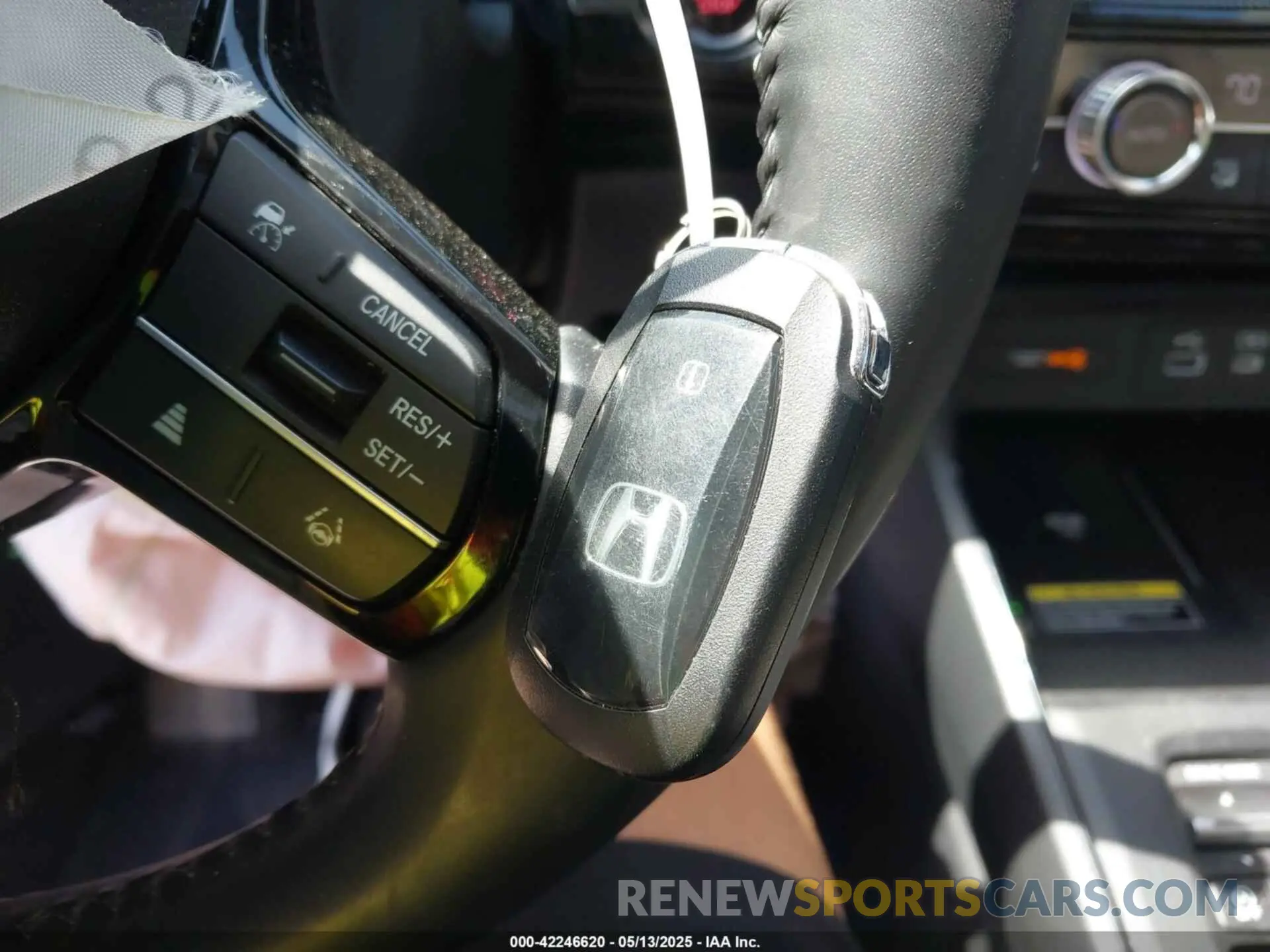 11 Photograph of a damaged car 2HKRS3H7XSH311378 HONDA CR-V 2025