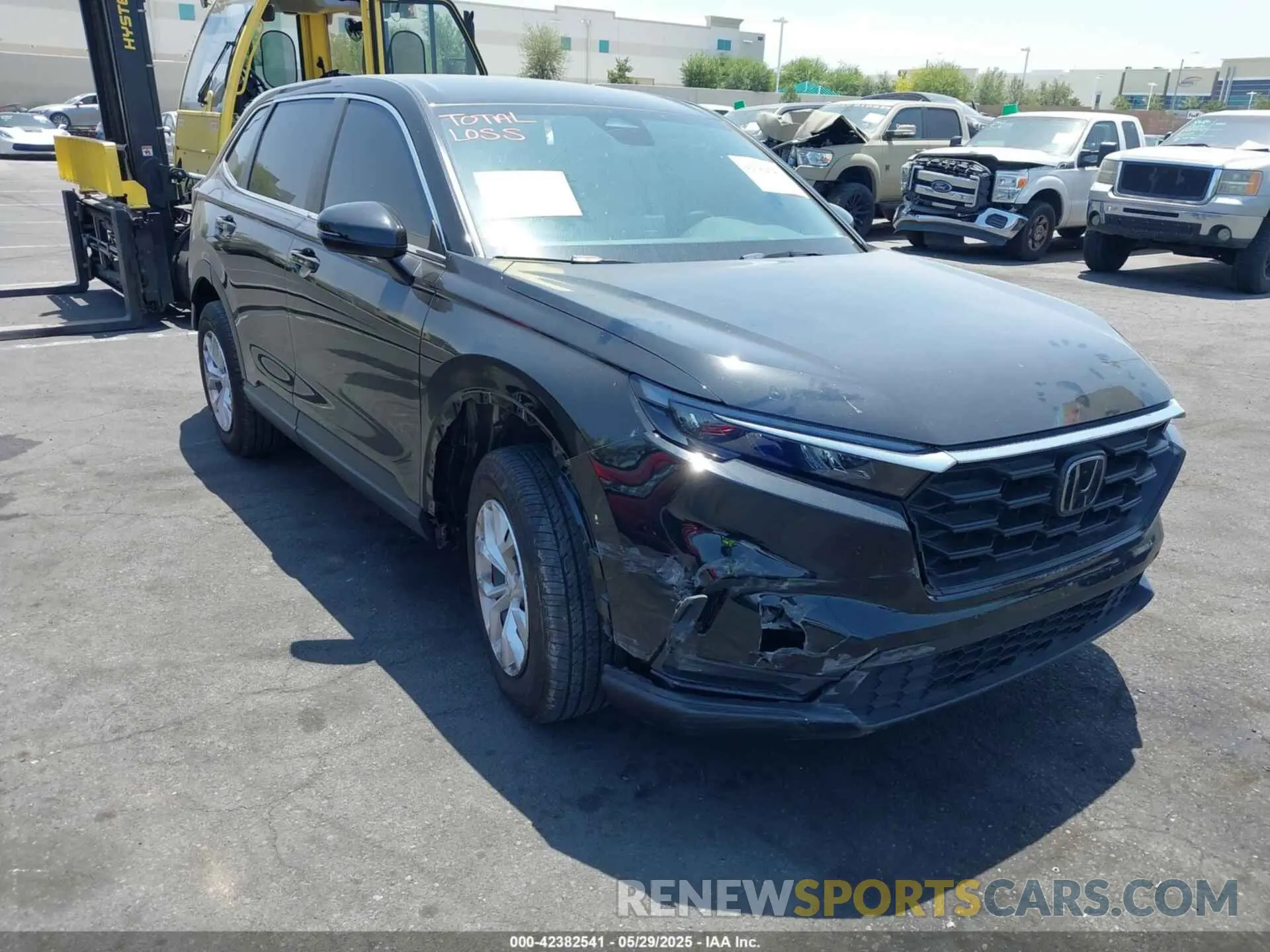 1 Photograph of a damaged car 2HKRS4H20SH420894 HONDA CR-V 2025