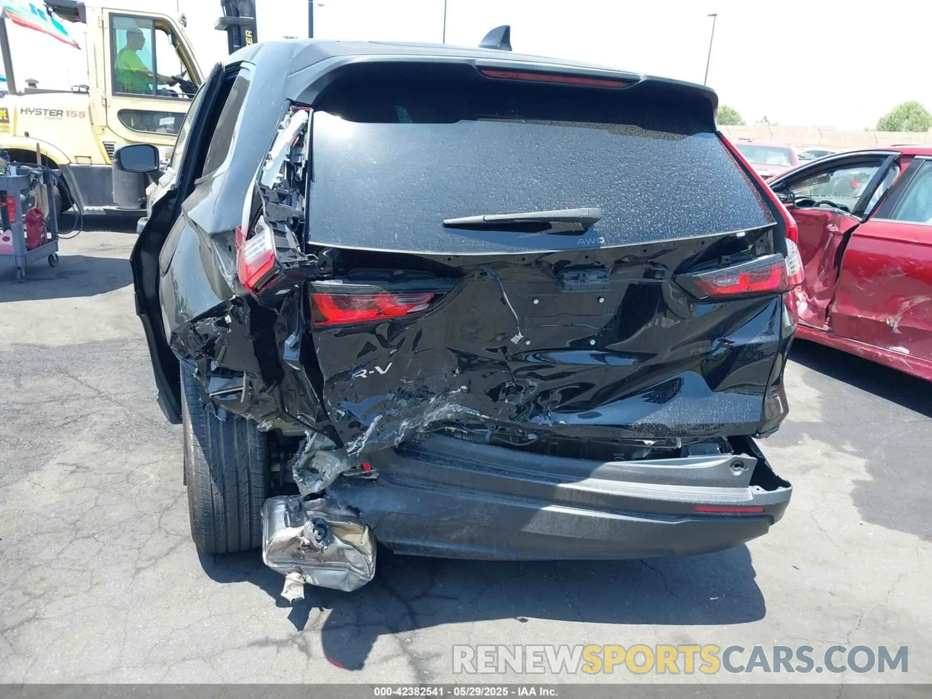 6 Photograph of a damaged car 2HKRS4H20SH420894 HONDA CR-V 2025