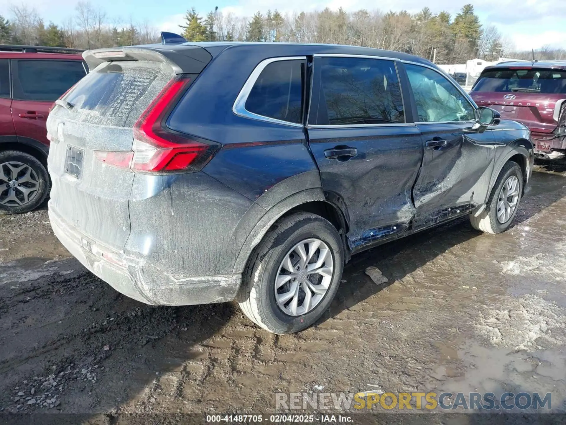 4 Фотография поврежденного автомобиля 2HKRS4H24SH410952 HONDA CR-V 2025