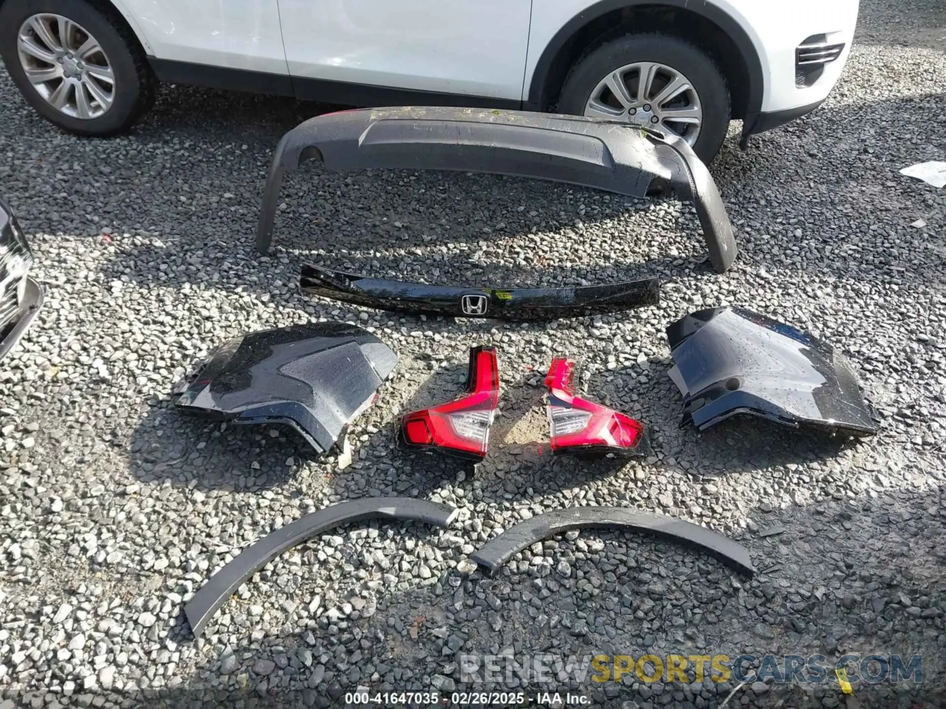 12 Photograph of a damaged car 2HKRS4H28SH416091 HONDA CR-V 2025