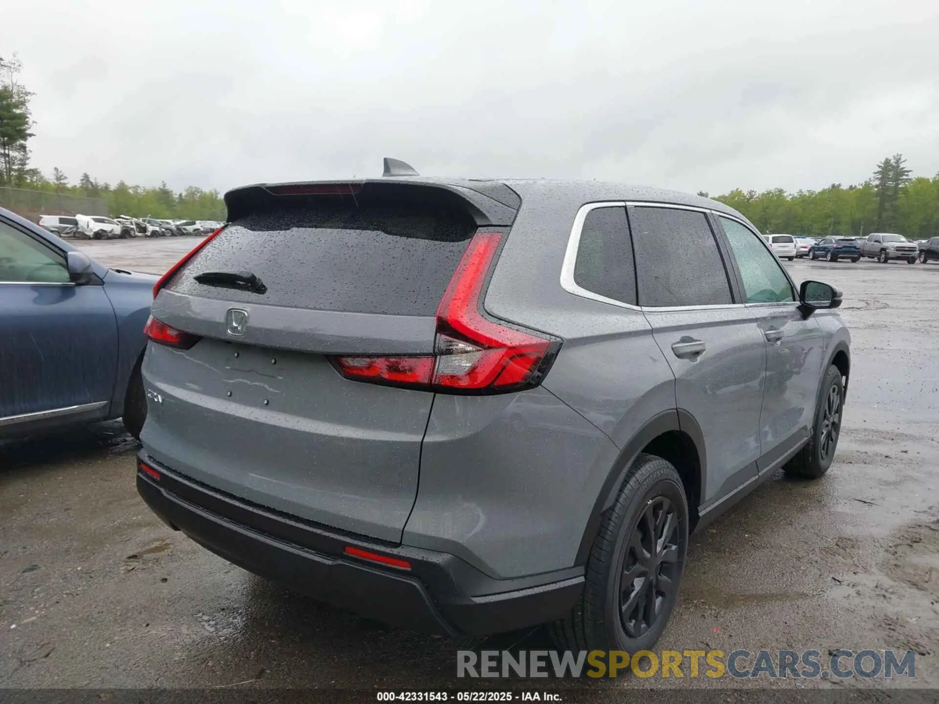 4 Фотография поврежденного автомобиля 2HKRS4H28SH470345 HONDA CR-V 2025