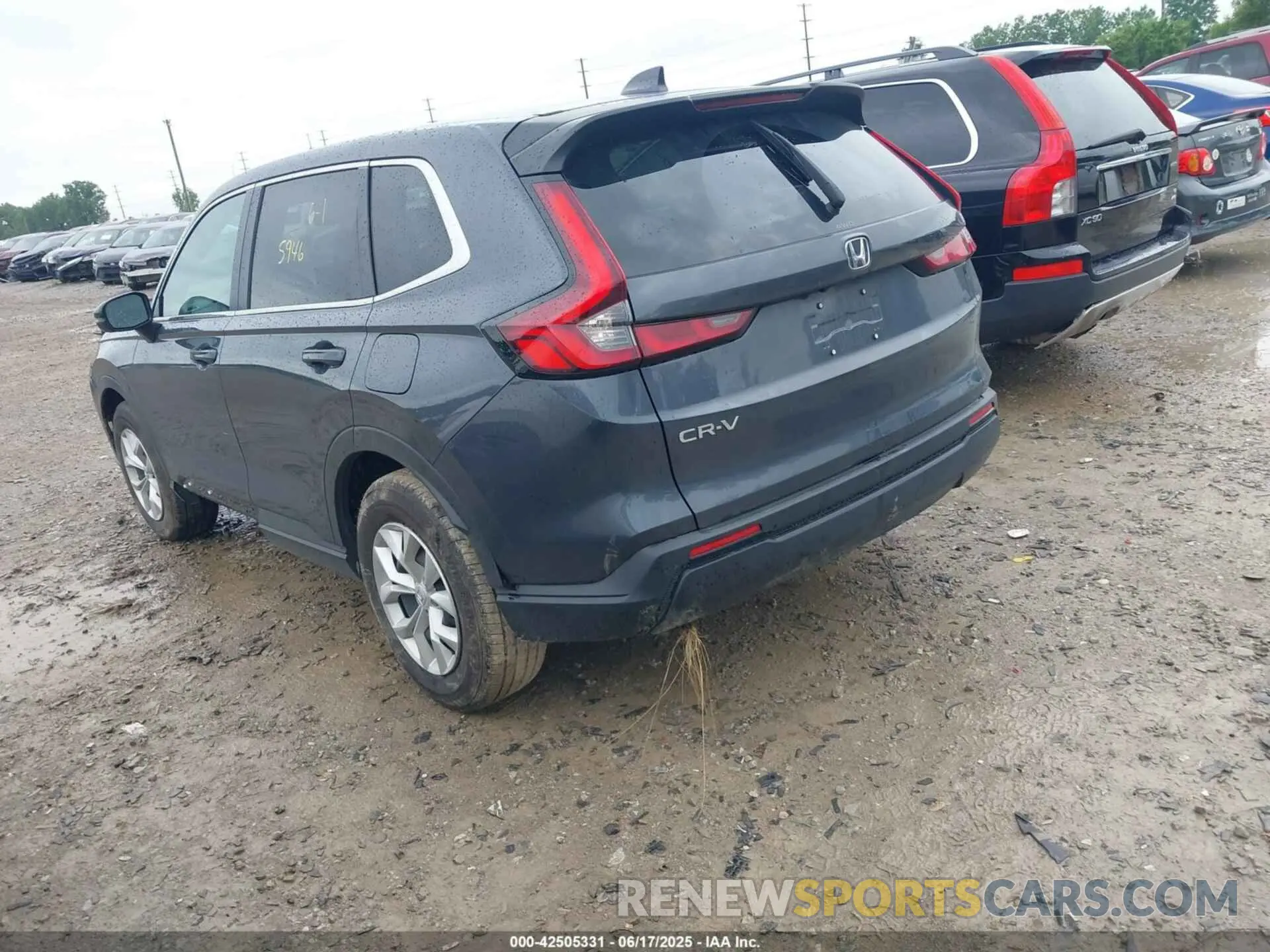 3 Photograph of a damaged car 2HKRS4H2XSH453336 HONDA CR-V 2025