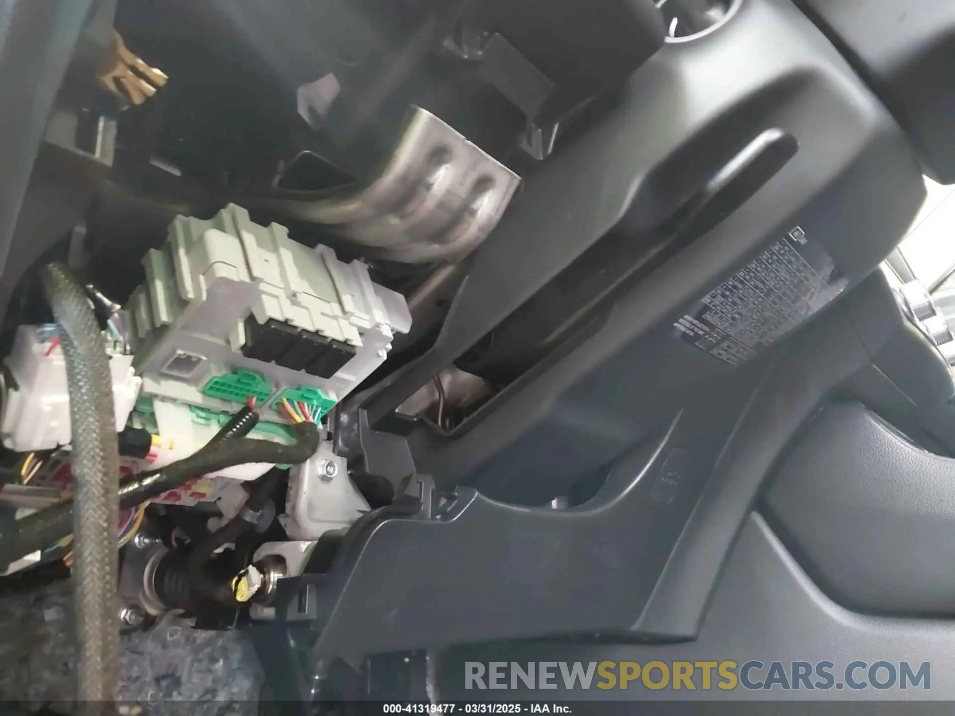20 Фотография поврежденного автомобиля 2HKRS4H40SH444601 HONDA CR-V 2025