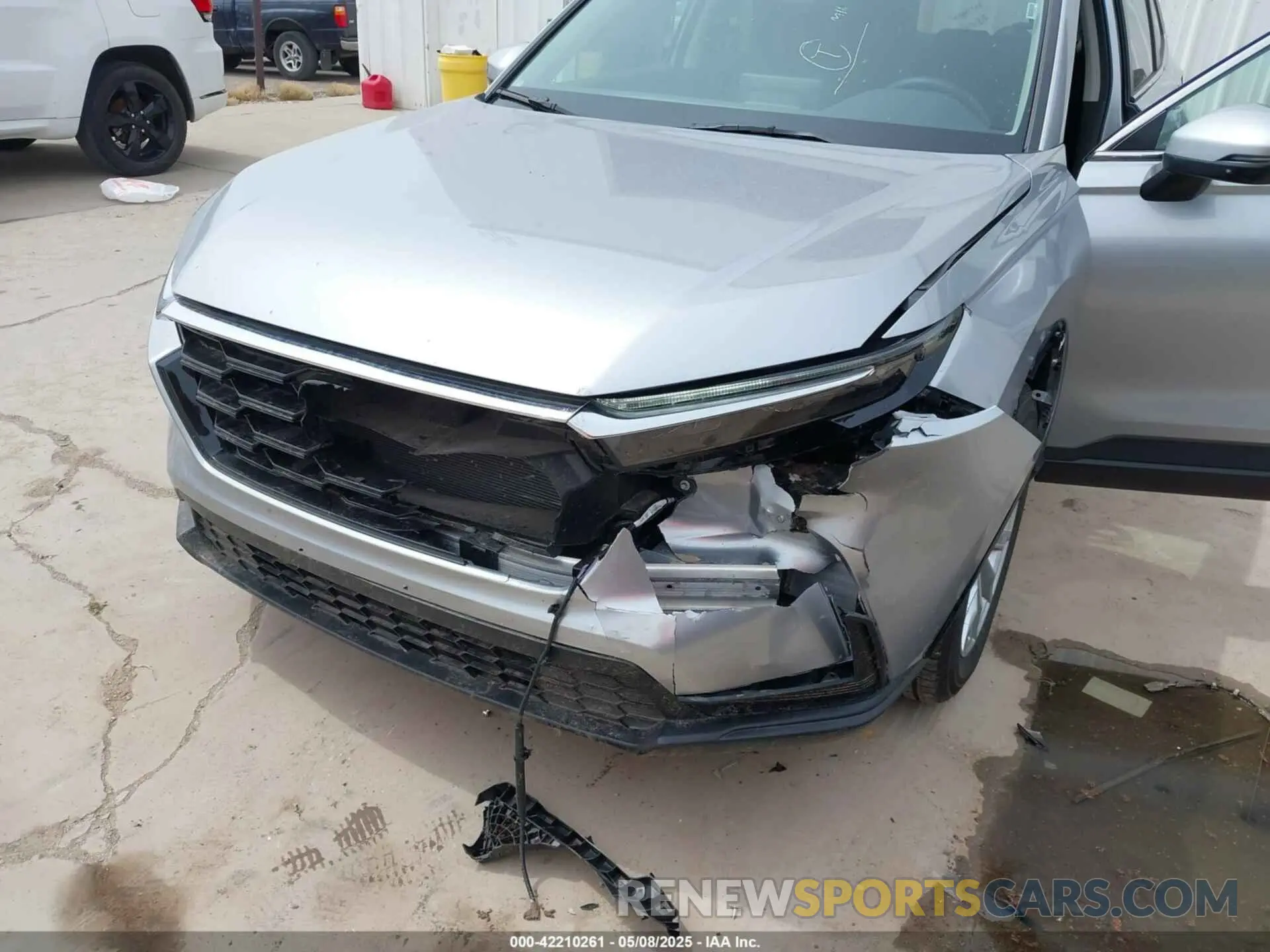 6 Photograph of a damaged car 2HKRS4H46SH453187 HONDA CR-V 2025