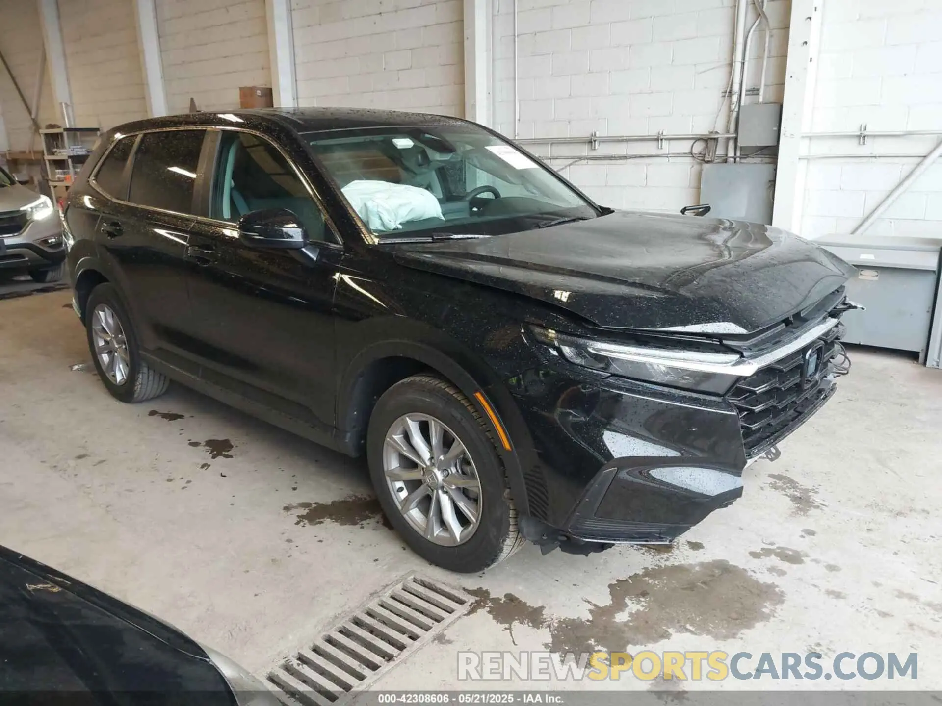 1 Photograph of a damaged car 2HKRS4H48SH444653 HONDA CR-V 2025