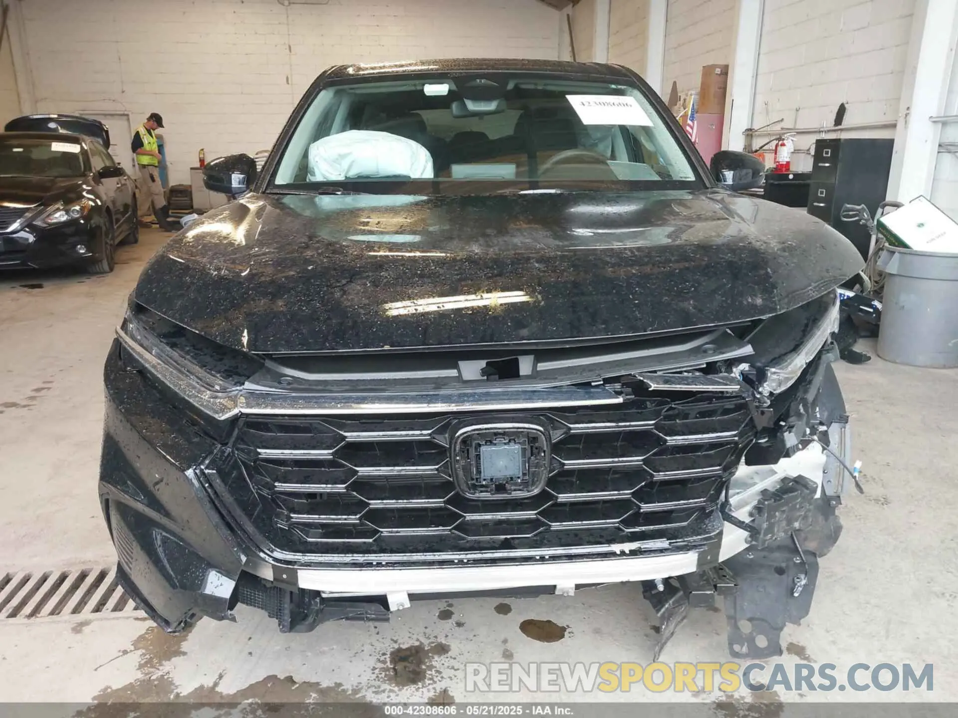 12 Photograph of a damaged car 2HKRS4H48SH444653 HONDA CR-V 2025