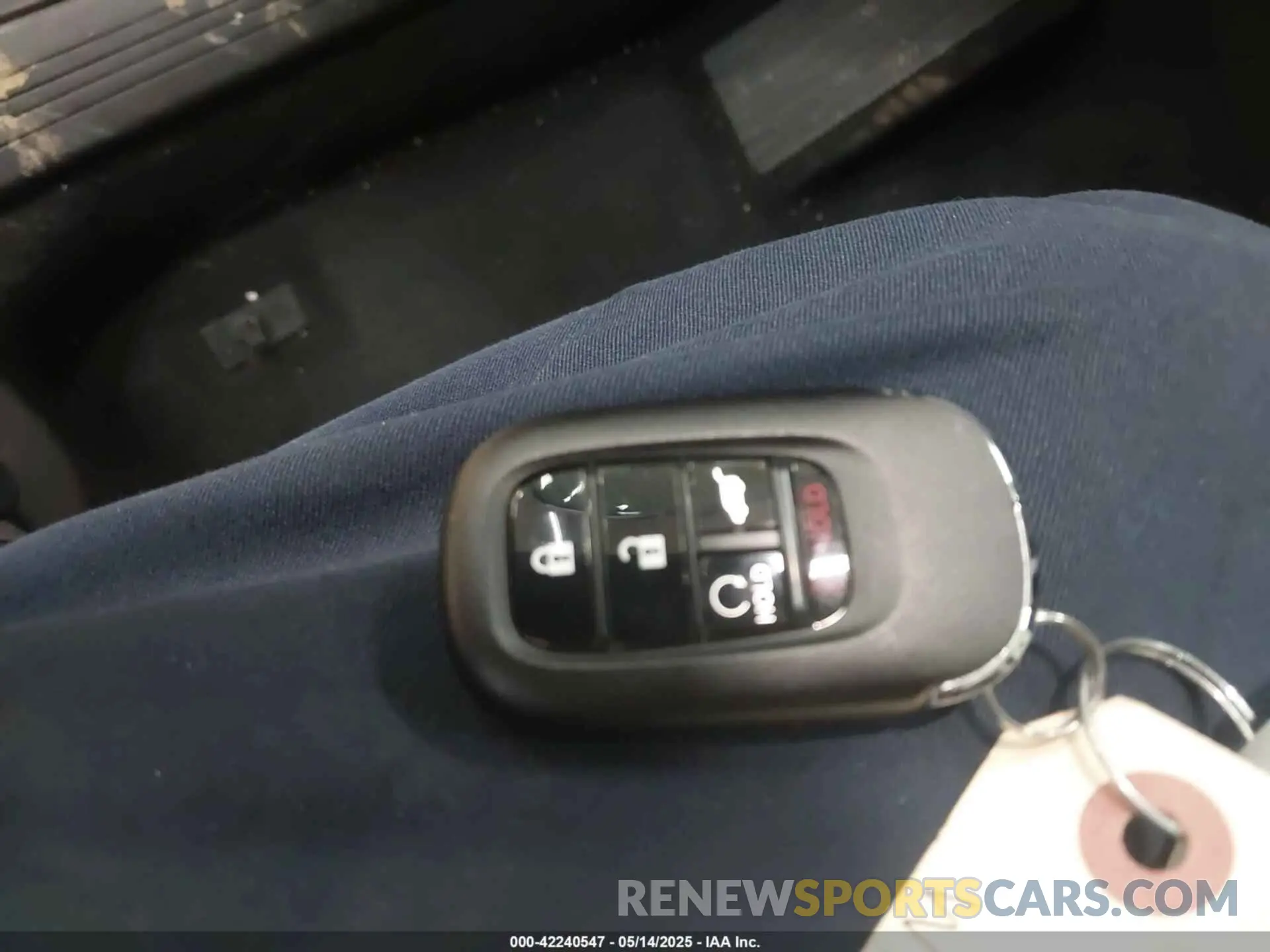 11 Photograph of a damaged car 2HKRS4H49SH477886 HONDA CR-V 2025