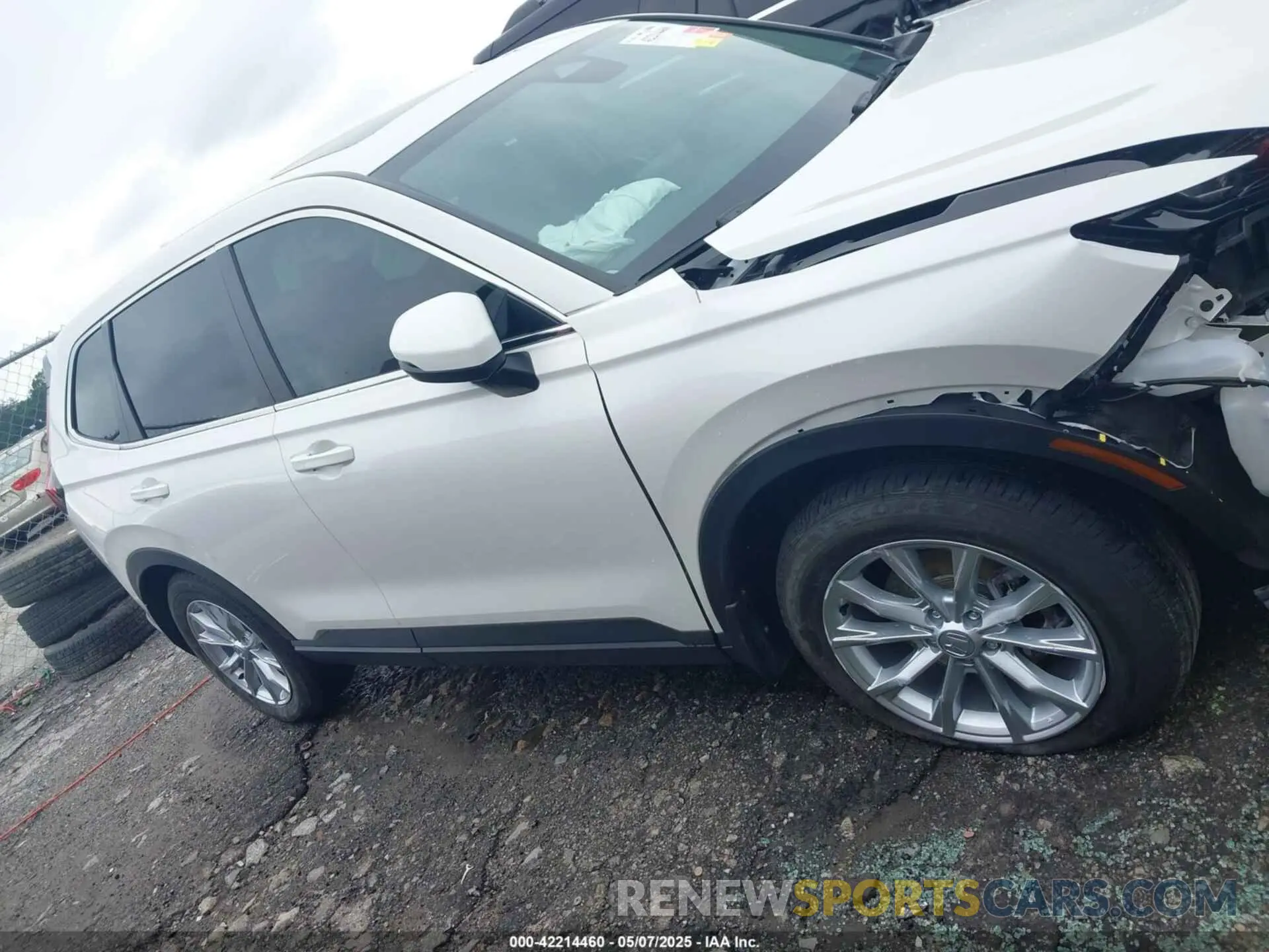 13 Photograph of a damaged car 2HKRS4H71SH430152 HONDA CR-V 2025