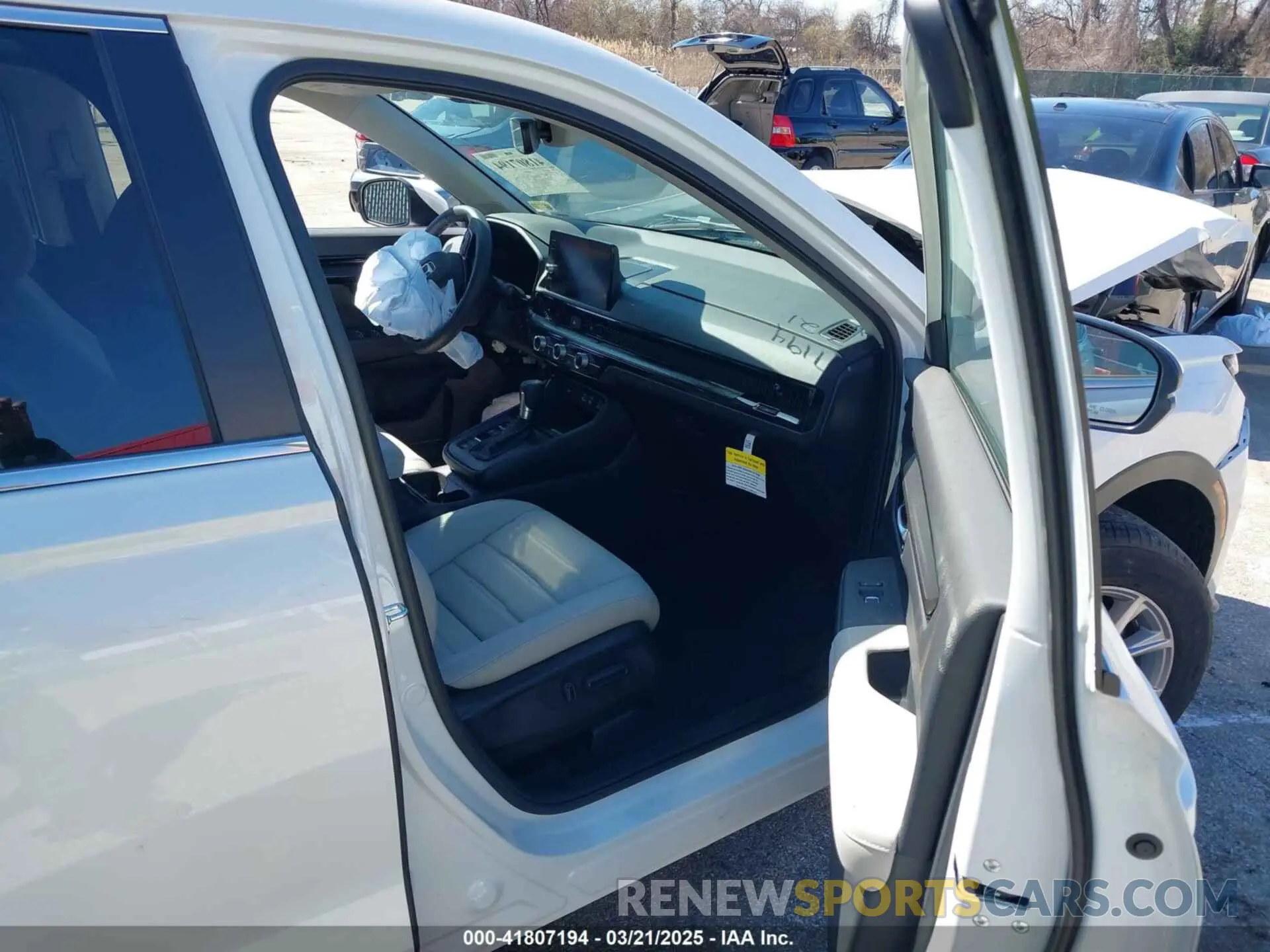 5 Photograph of a damaged car 2HKRS4H73SH407262 HONDA CR-V 2025