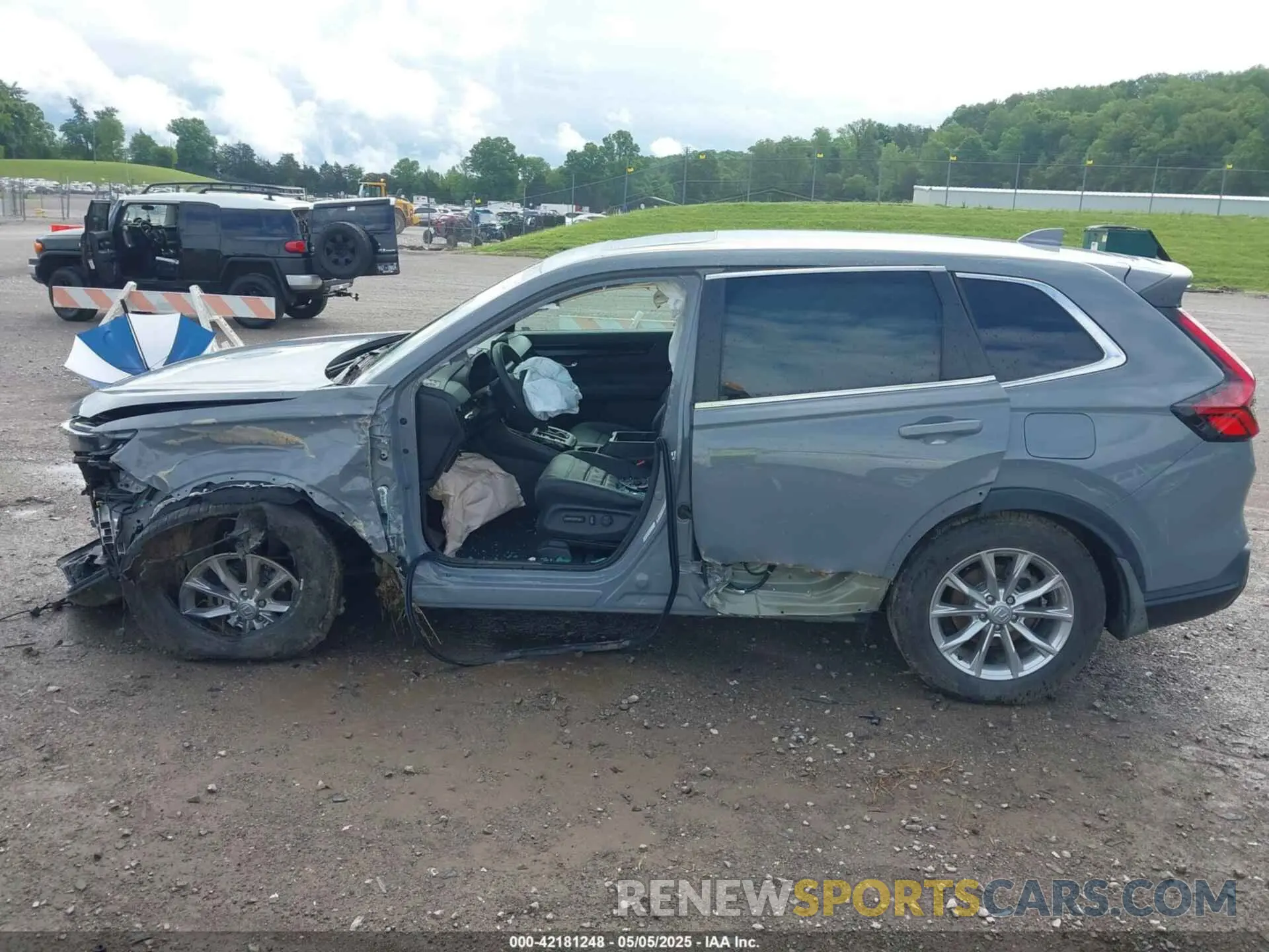 13 Фотография поврежденного автомобиля 2HKRS4H75SH442904 HONDA CR-V 2025