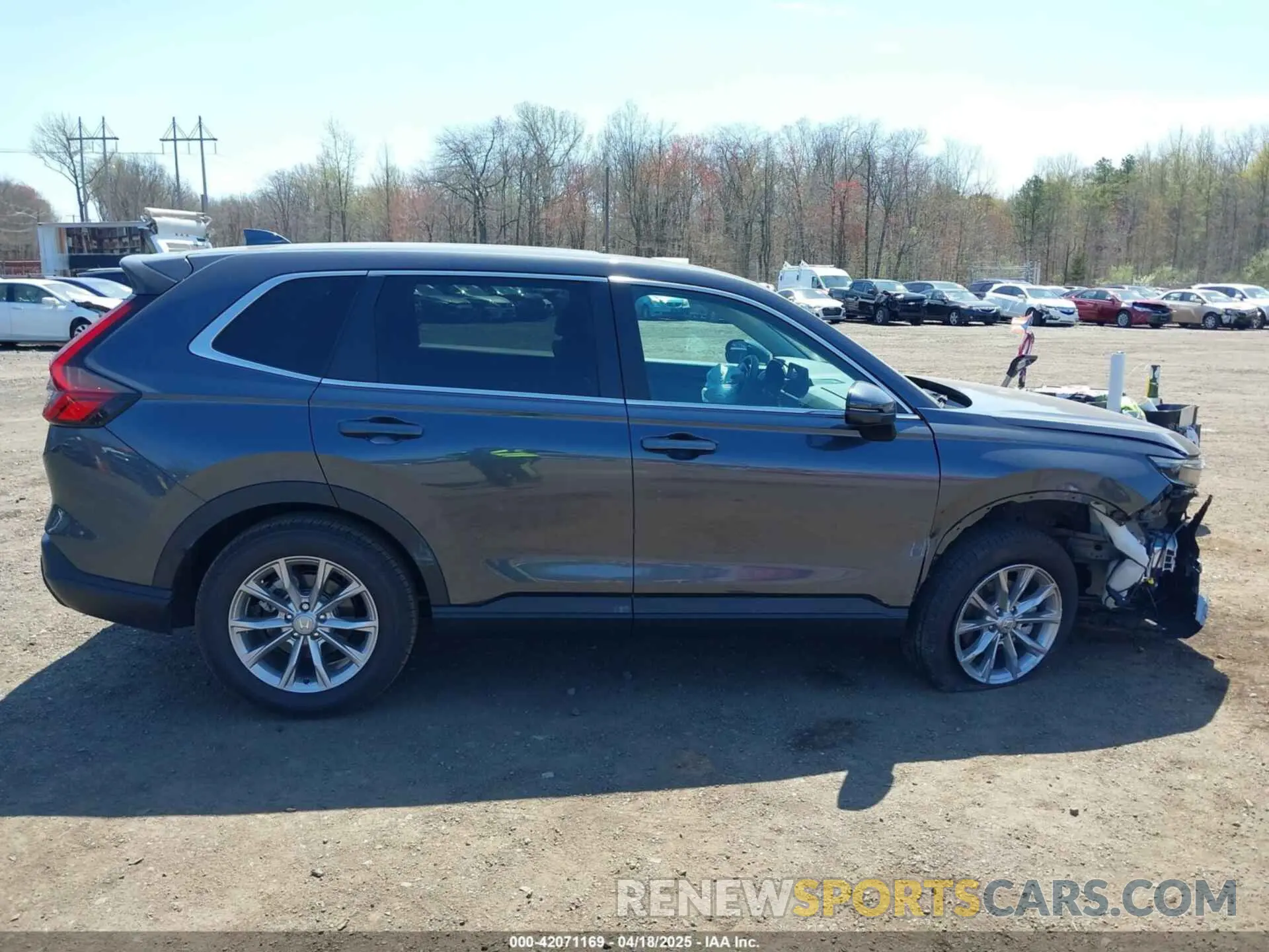 13 Photograph of a damaged car 2HKRS4H77SH413517 HONDA CR-V 2025