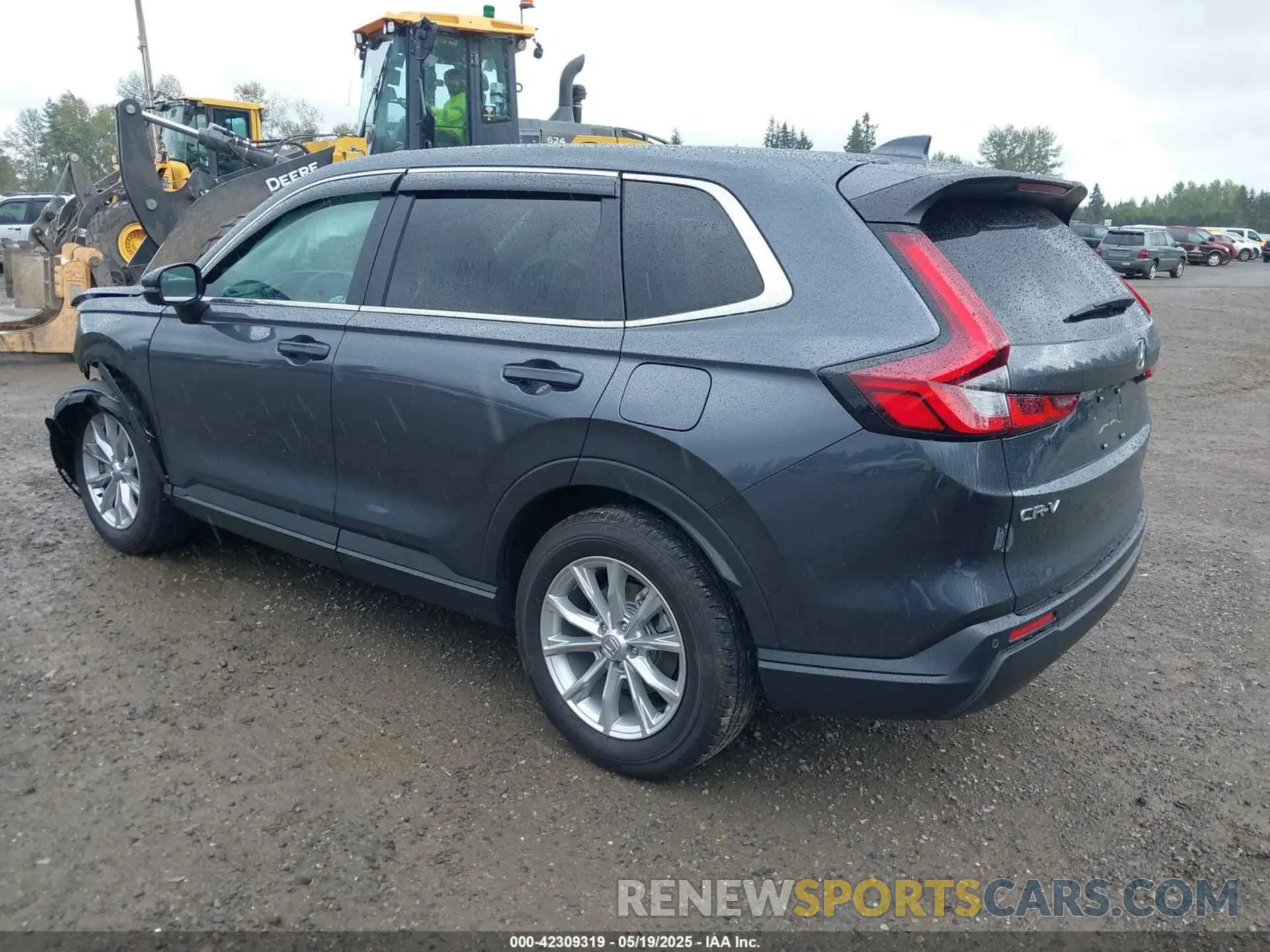3 Photograph of a damaged car 2HKRS4H77SH463396 HONDA CR-V 2025
