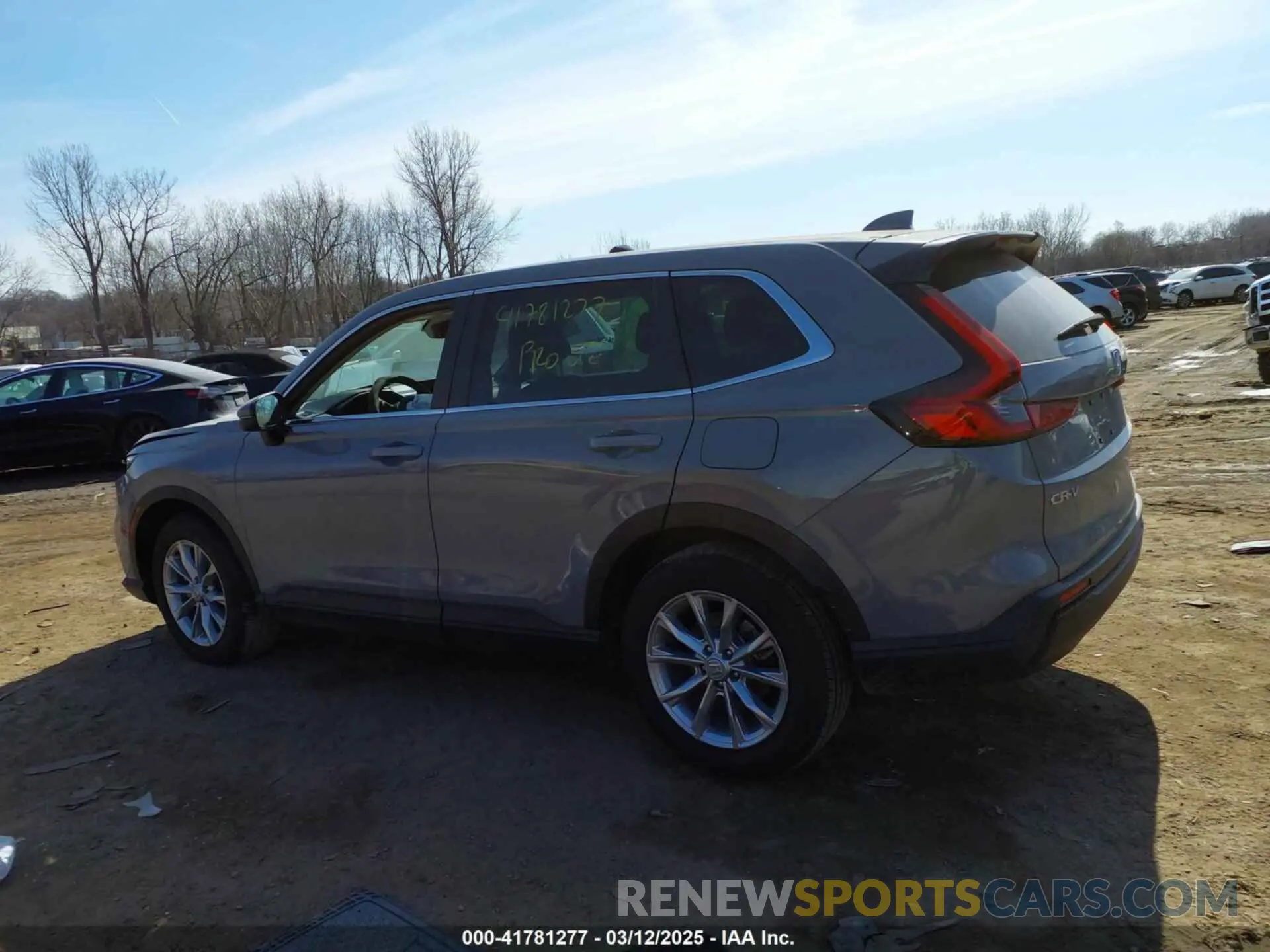 14 Photograph of a damaged car 2HKRS4H79SH429671 HONDA CR-V 2025