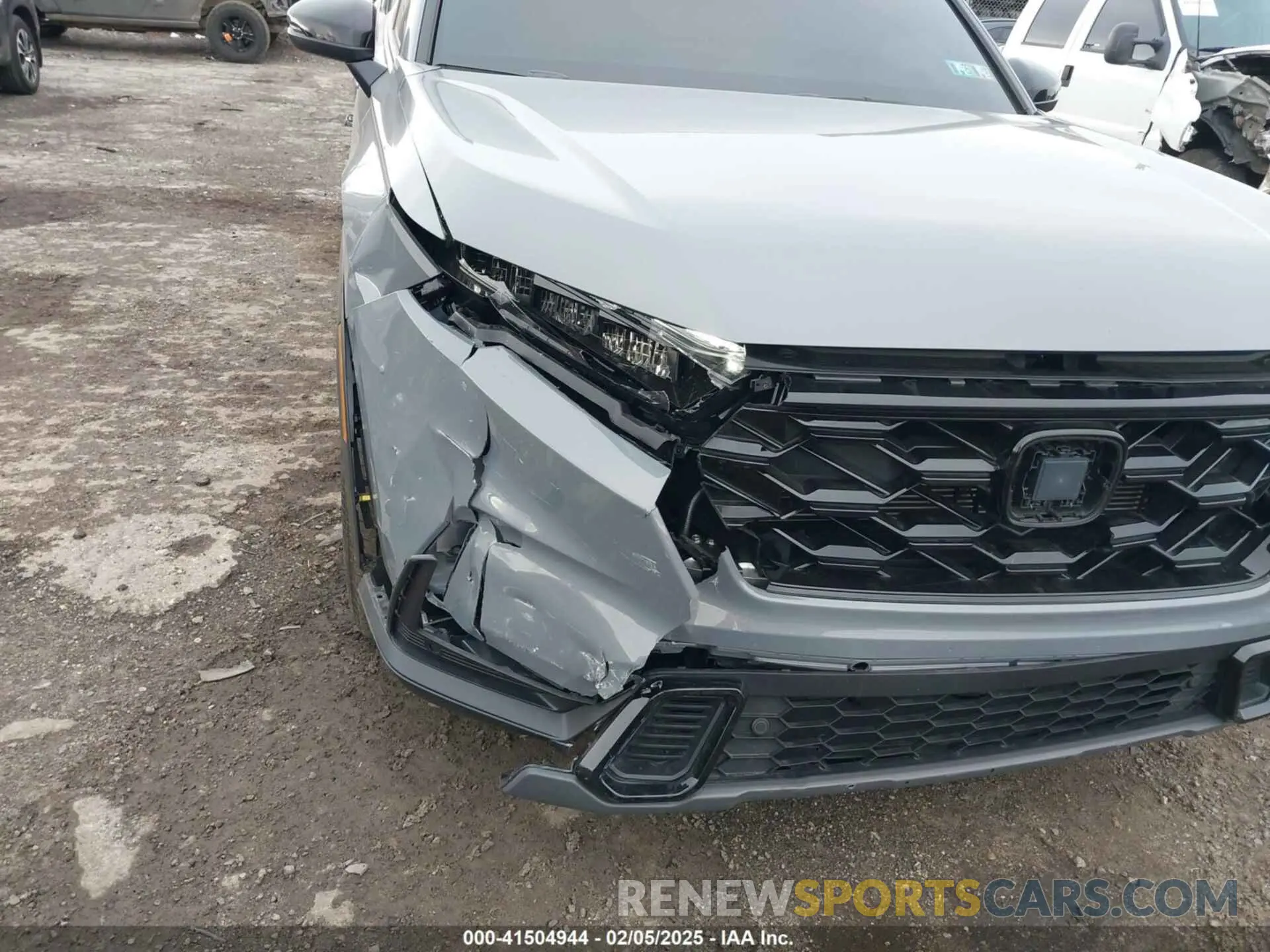 6 Photograph of a damaged car 2HKRS6H82SH809942 HONDA CR-V 2025