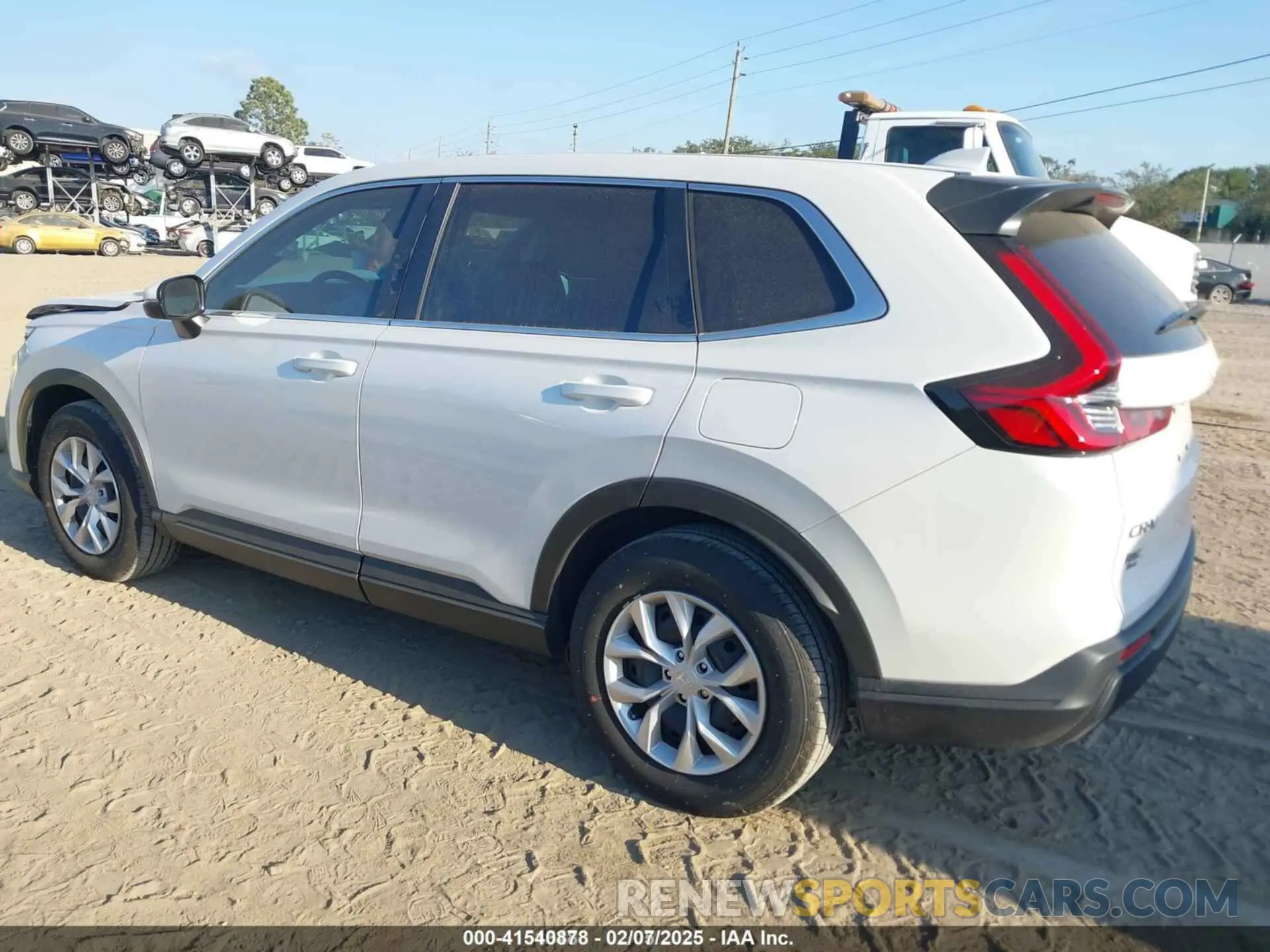 3 Photograph of a damaged car 5J6RS3H24SL003407 HONDA CR-V 2025