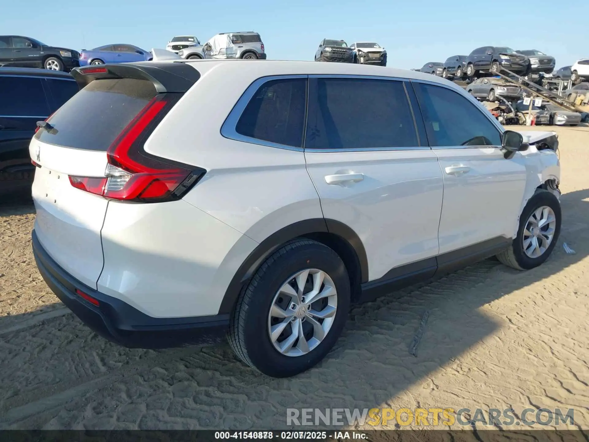 4 Photograph of a damaged car 5J6RS3H24SL003407 HONDA CR-V 2025