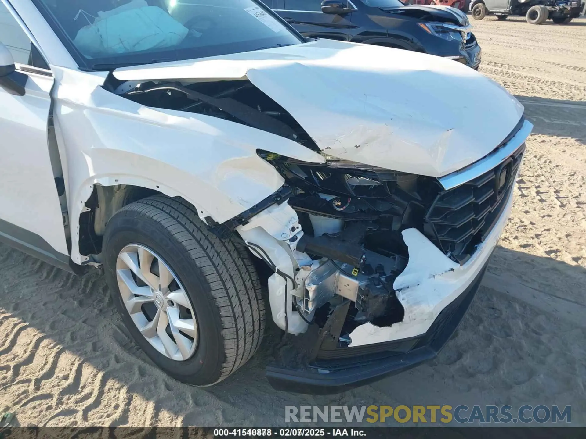 6 Photograph of a damaged car 5J6RS3H24SL003407 HONDA CR-V 2025