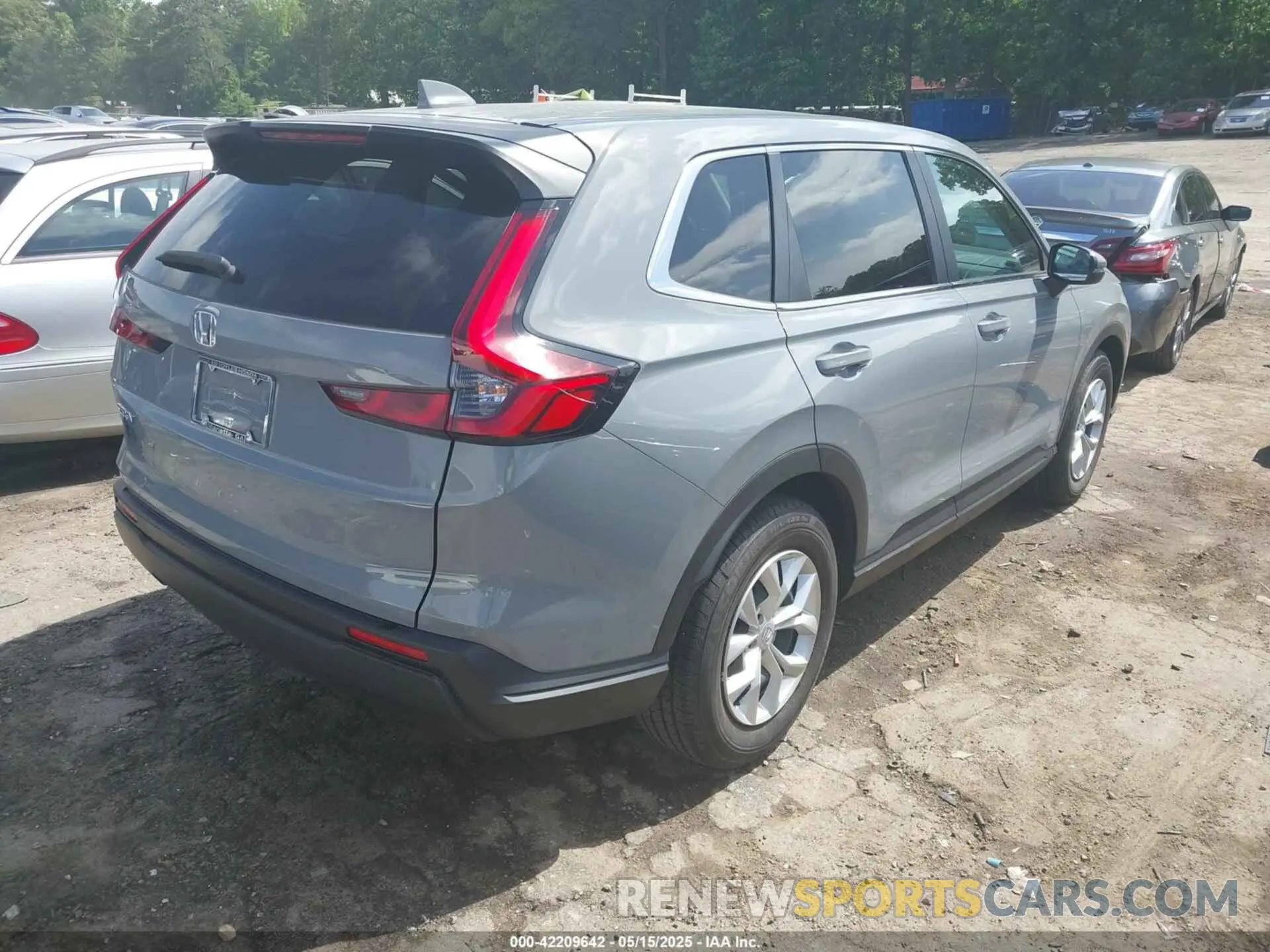 4 Фотография поврежденного автомобиля 5J6RS3H25SL004615 HONDA CR-V 2025