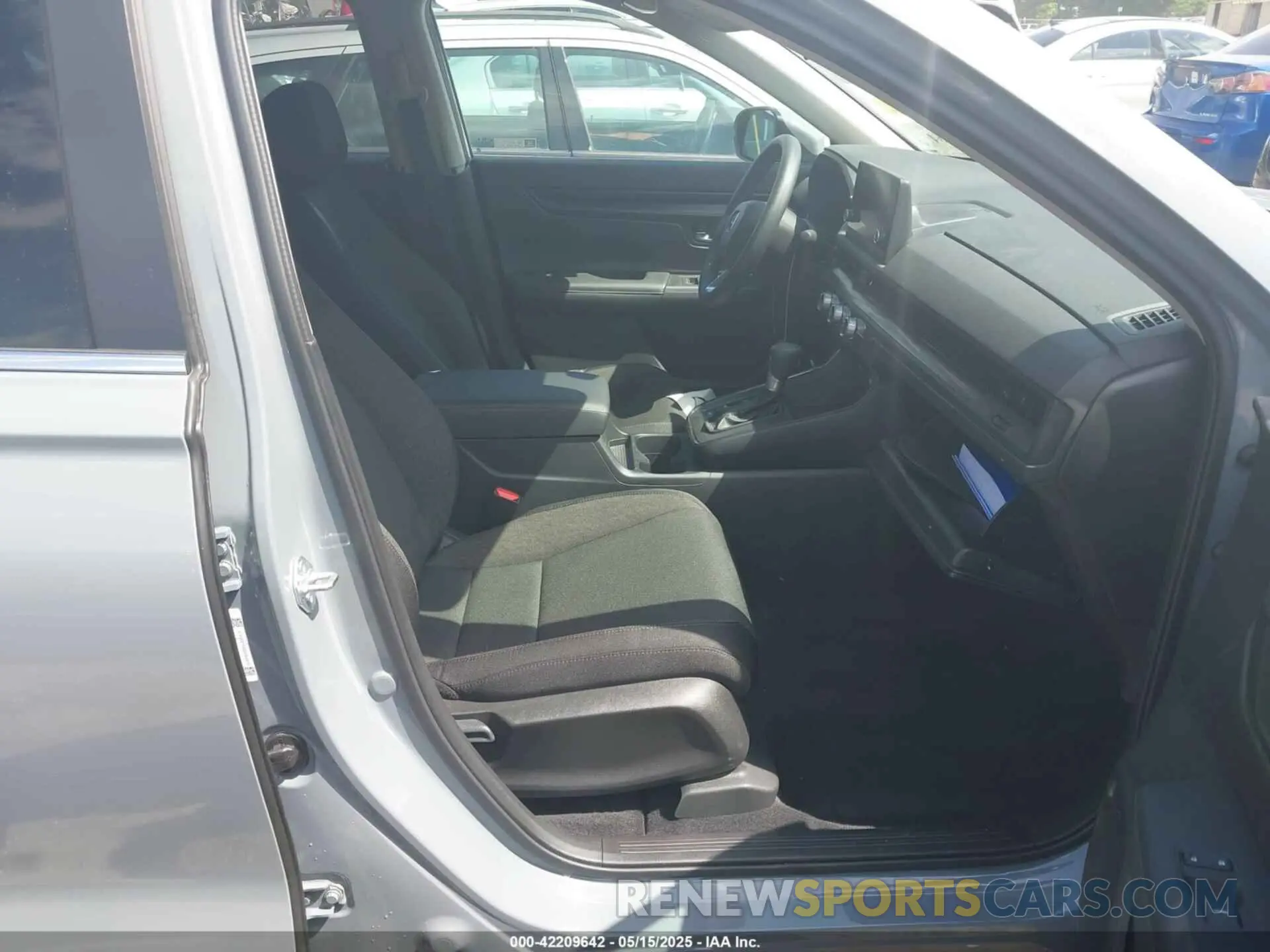 5 Фотография поврежденного автомобиля 5J6RS3H25SL004615 HONDA CR-V 2025