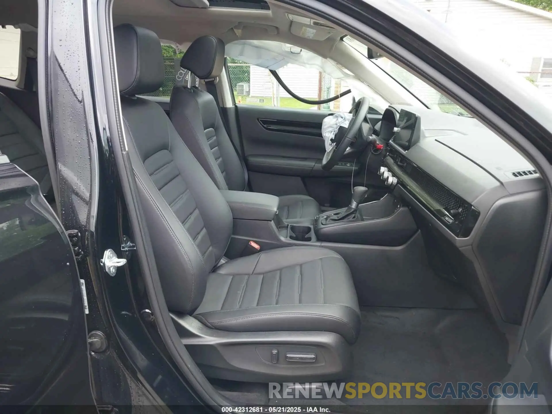 5 Photograph of a damaged car 5J6RS4H7XSL013943 HONDA CR-V 2025