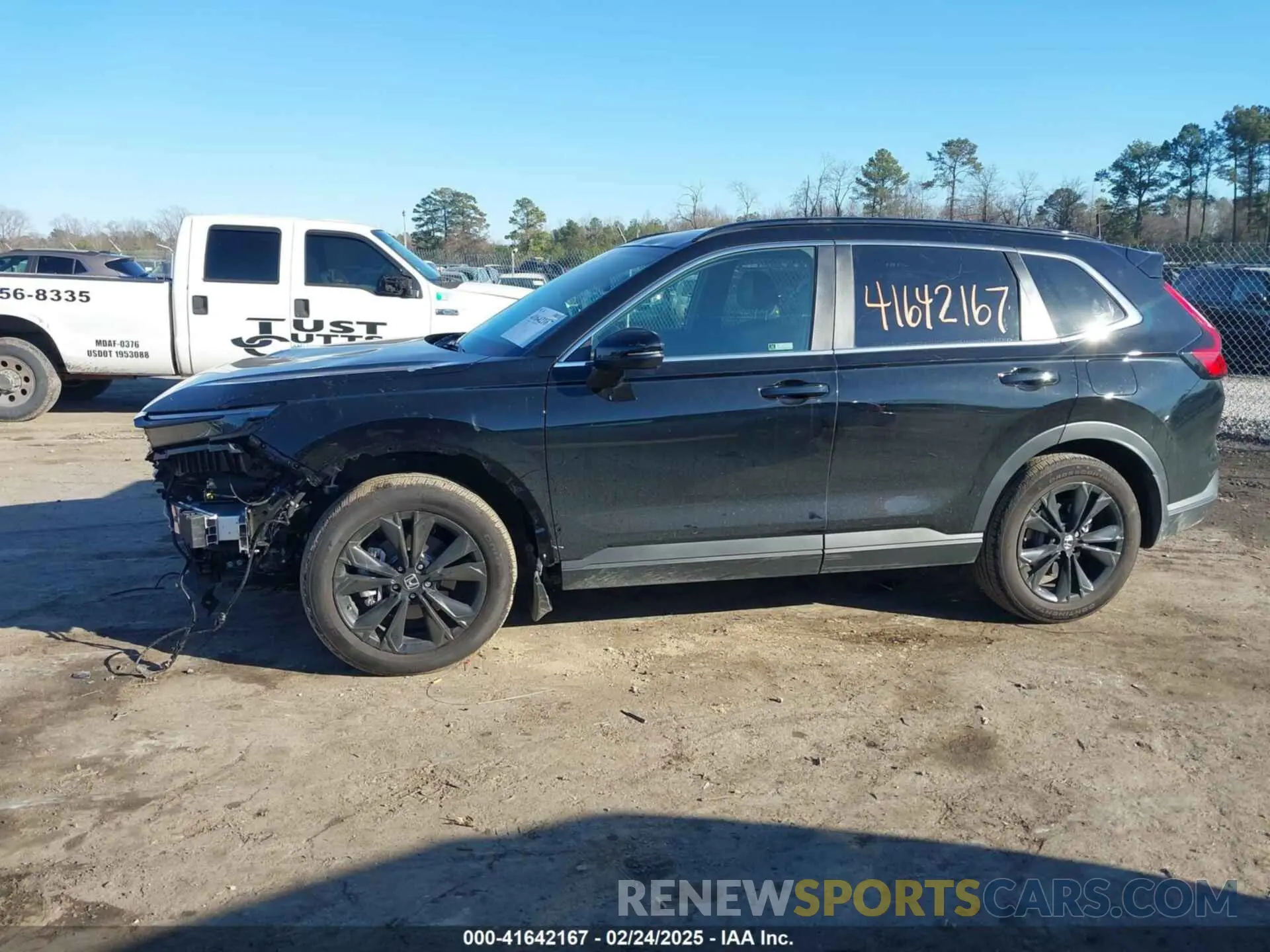 14 Photograph of a damaged car 5J6RS6H94SL001851 HONDA CR-V 2025