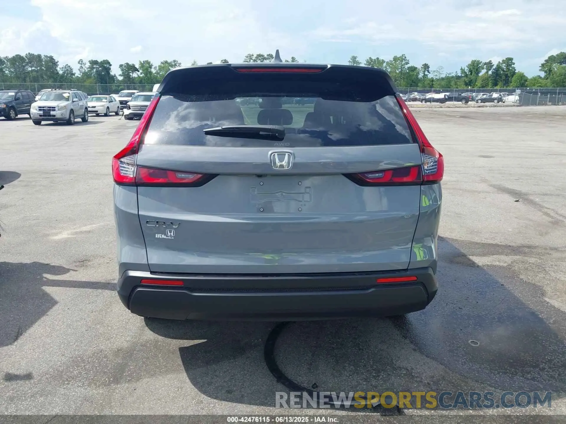 16 Photograph of a damaged car 7FARS4H2XSE017864 HONDA CR-V 2025