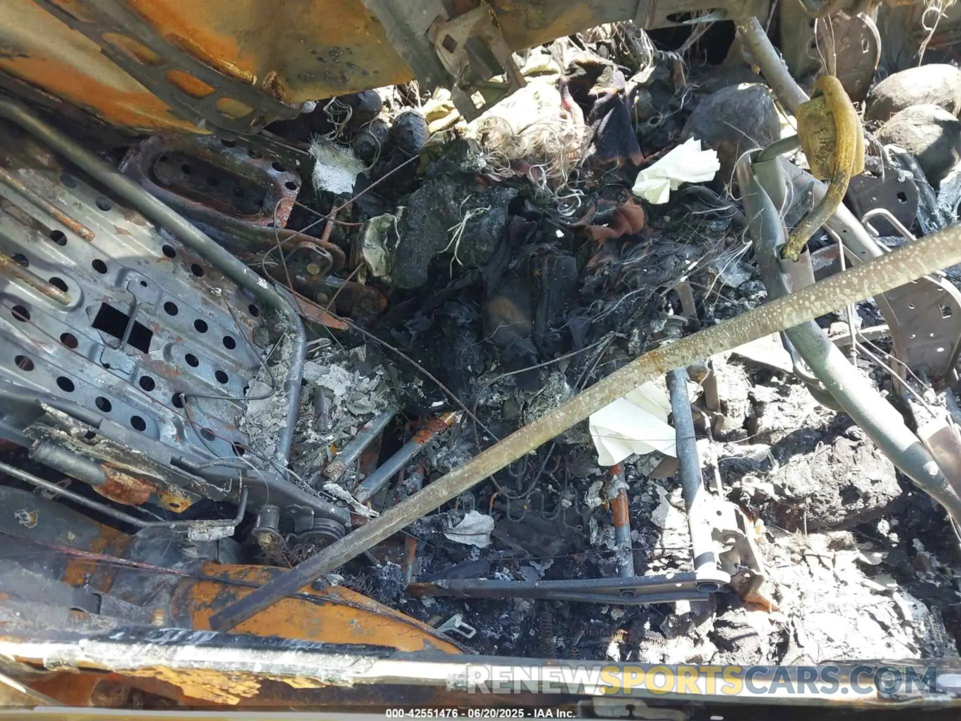 8 Photograph of a damaged car 7FARS4H48SE019792 HONDA CR-V 2025